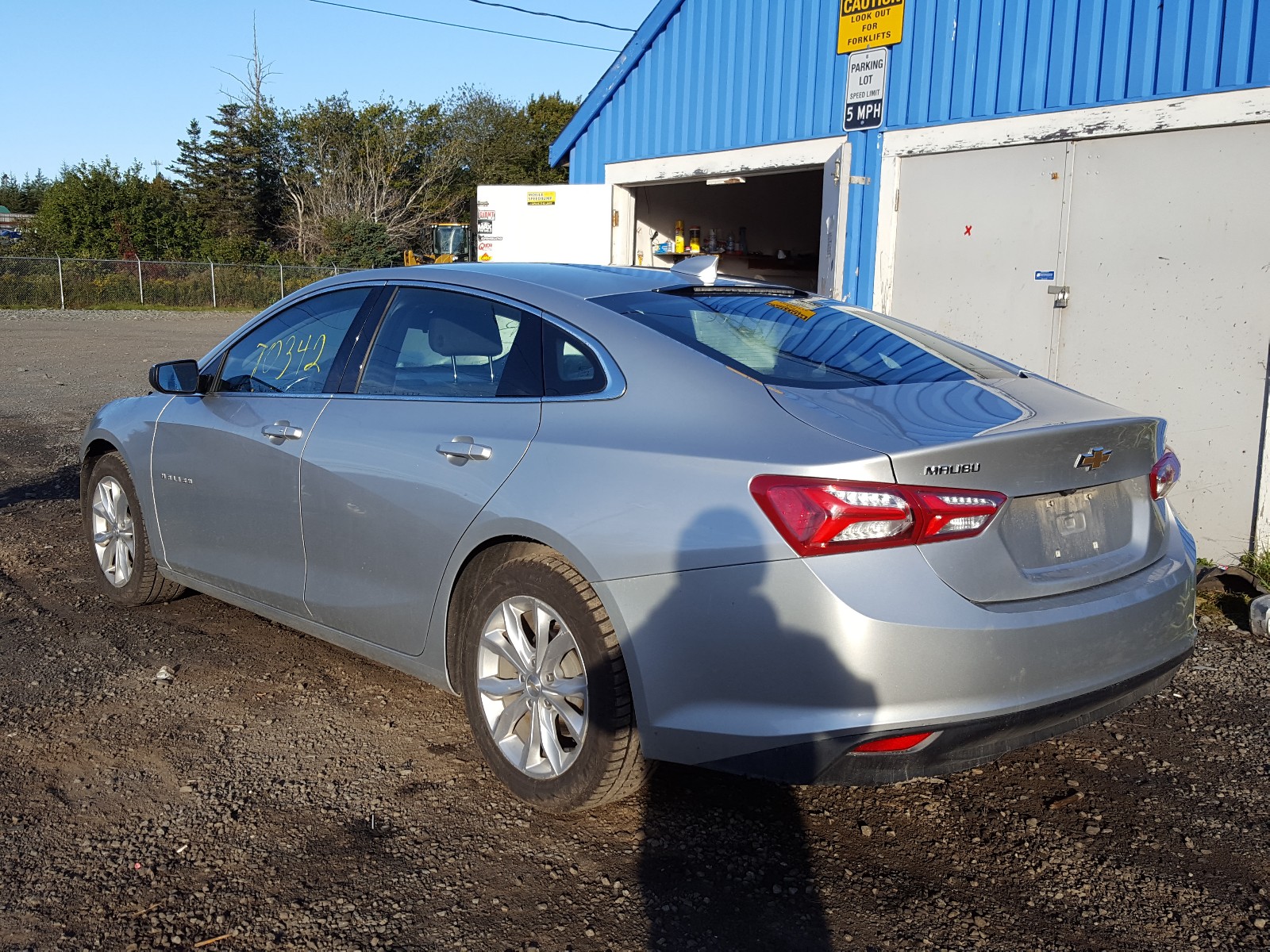 Photo 3 from auction – 2019 CHEVROLET MALIBU LT with VIN 1G1ZD5ST6KF106736