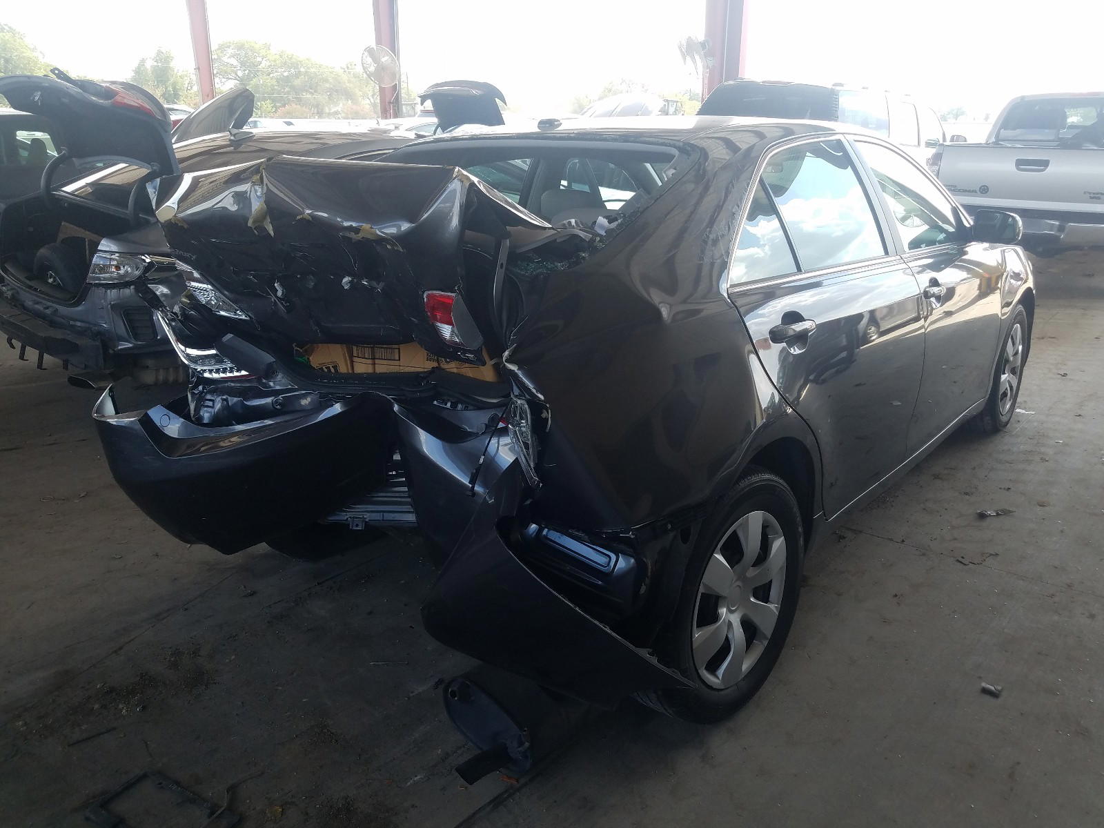 Photo 4 from auction – 2011 TOYOTA CAMRY BASE with VIN 4T4BF3EK3BR093077