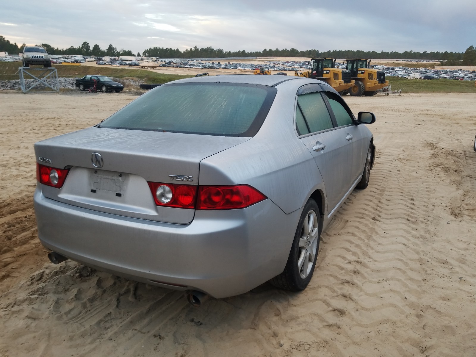 Photo 4 from auction – 2004 ACURA TSX with VIN JH4CL96854C021323