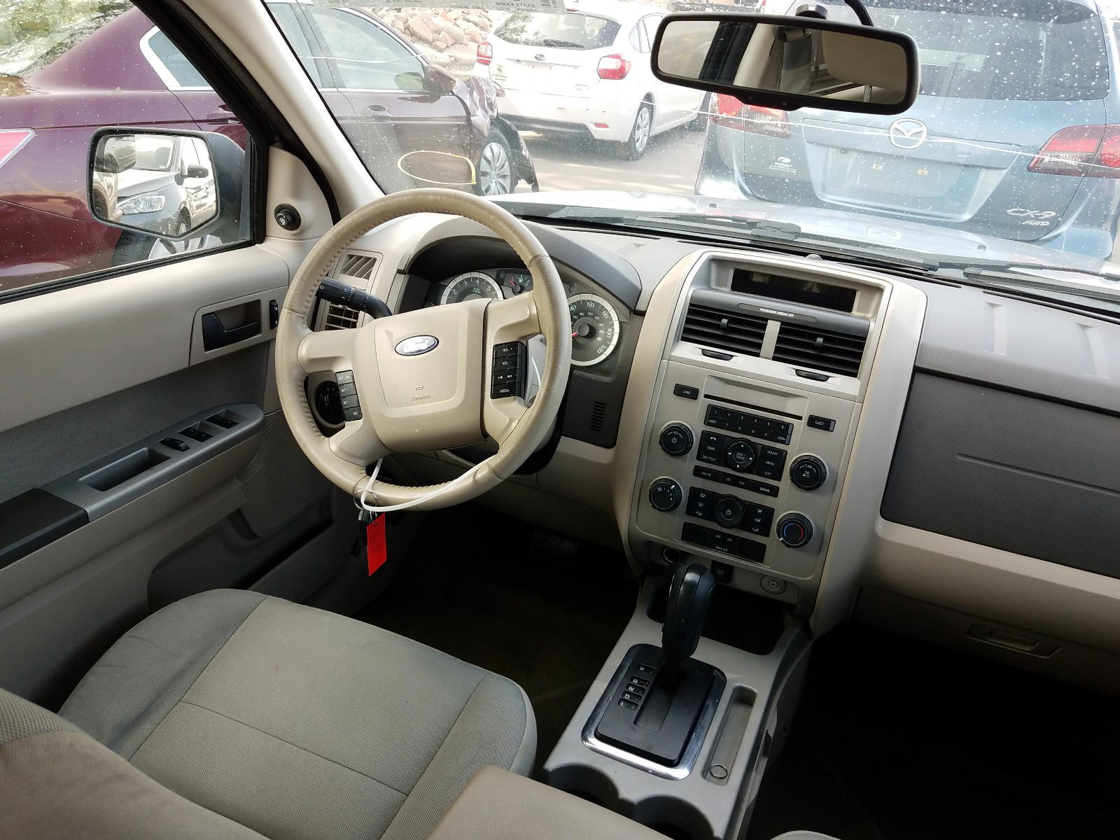 Photo 9 from auction – 2011 FORD ESCAPE XLT with VIN 1FMCU9DG3BKB85306