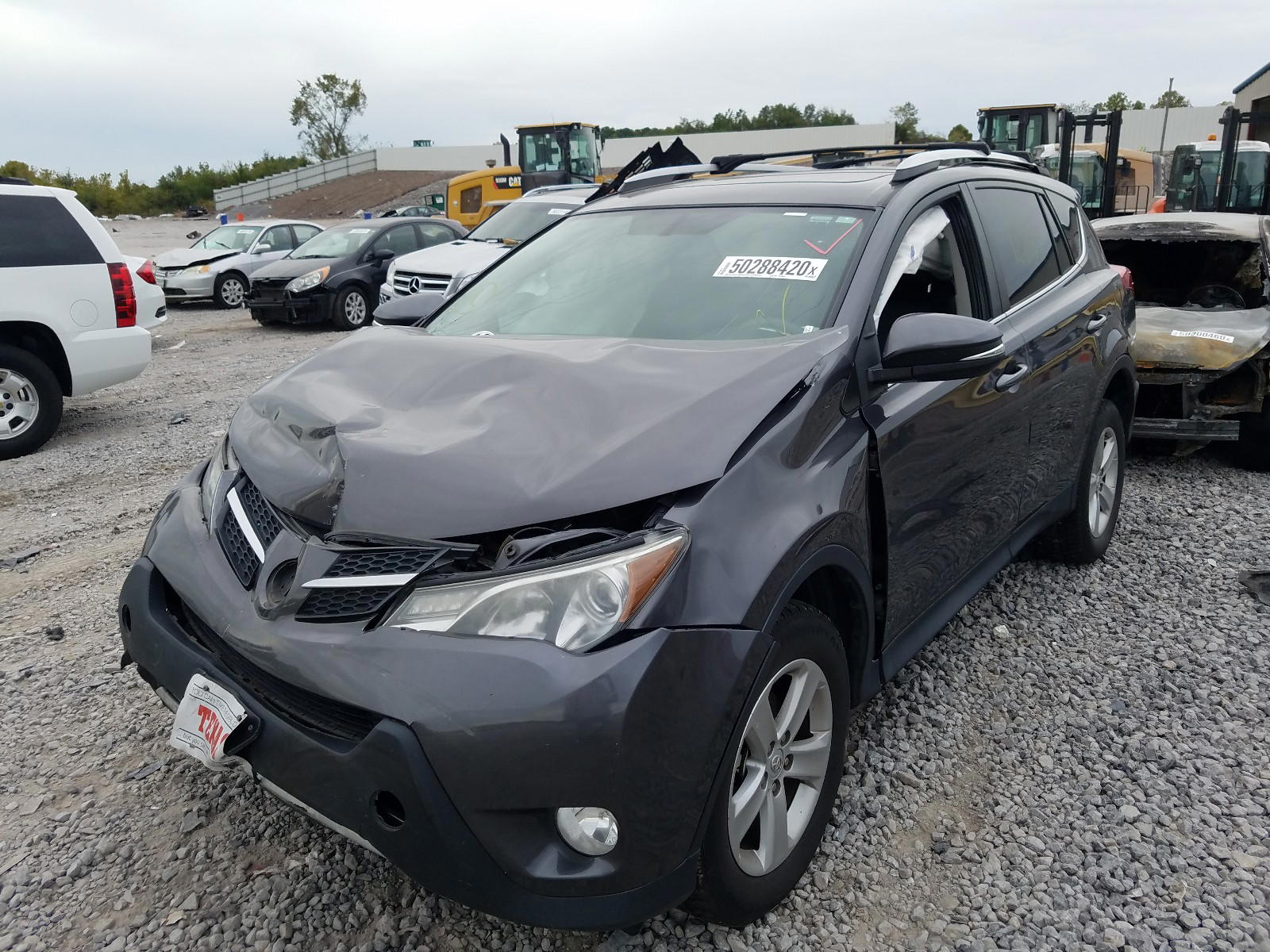 Photo 2 from auction – 2014 TOYOTA RAV4 with VIN 2T3WFREV5EW077676