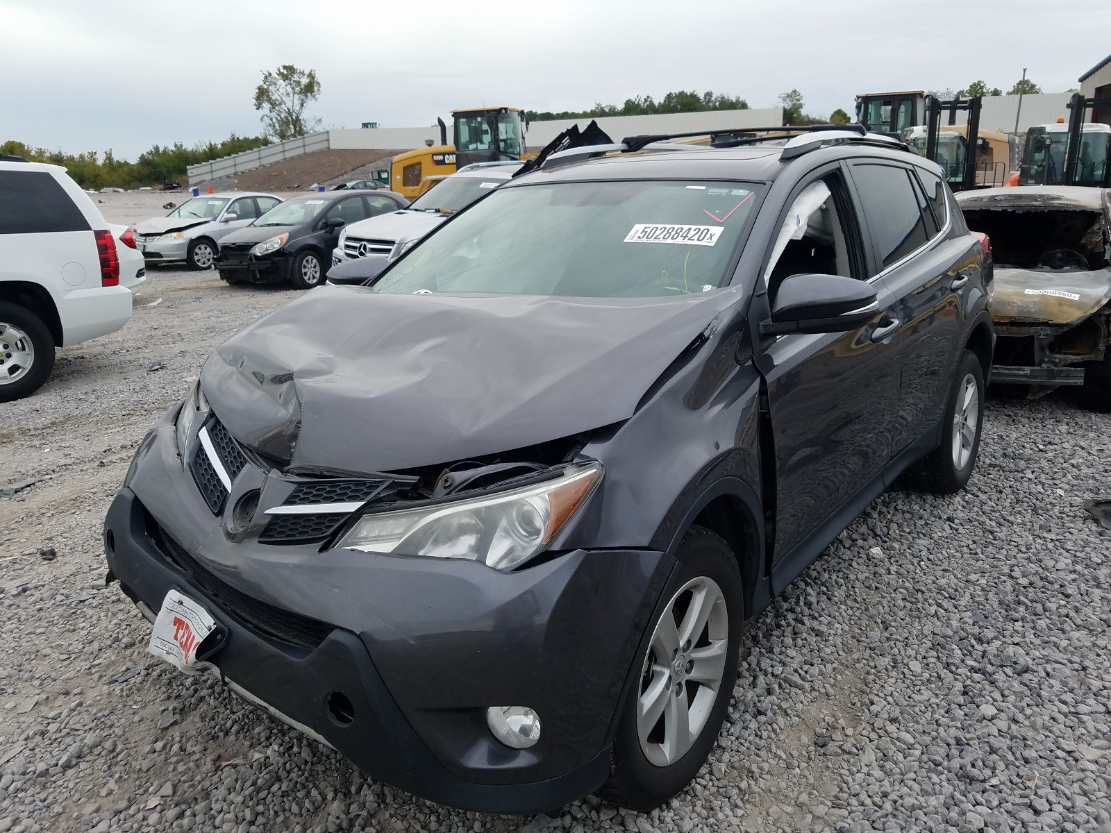 Фото 2 с аукциона – 2014 TOYOTA RAV4 с VIN 2T3WFREV5EW077676