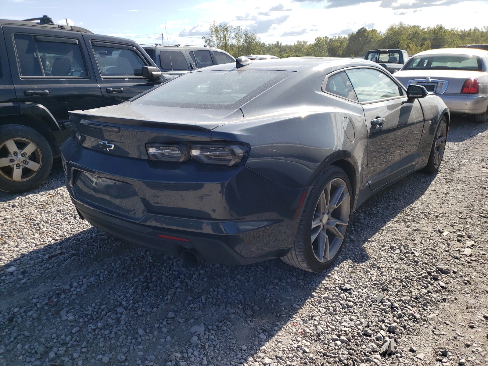 Photo 4 from auction – 2019 CHEVROLET CAMARO LS with VIN 1G1FB1RX5K0152345