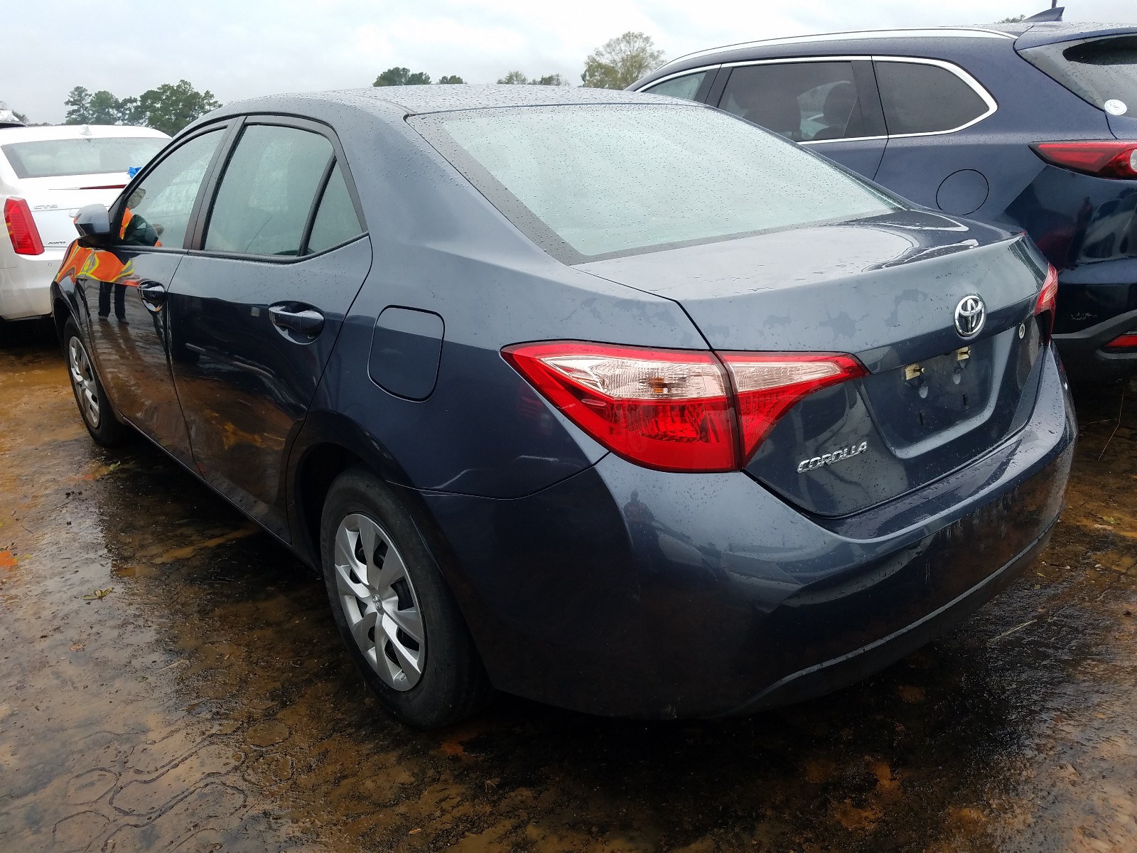 Photo 3 from auction – 2018 TOYOTA COROLLA L with VIN 5YFBURHE4JP825757
