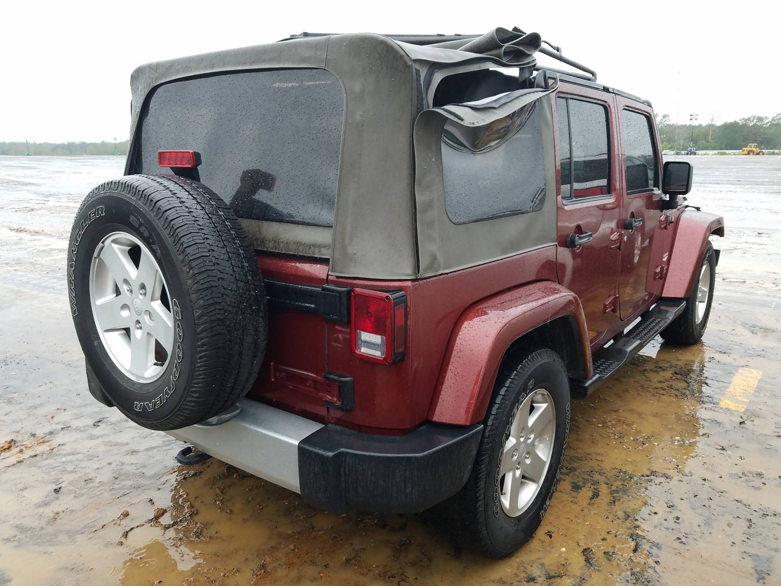 Photo 4 from auction – 2007 JEEP WRANGLER S with VIN 1J8GB59197L133603