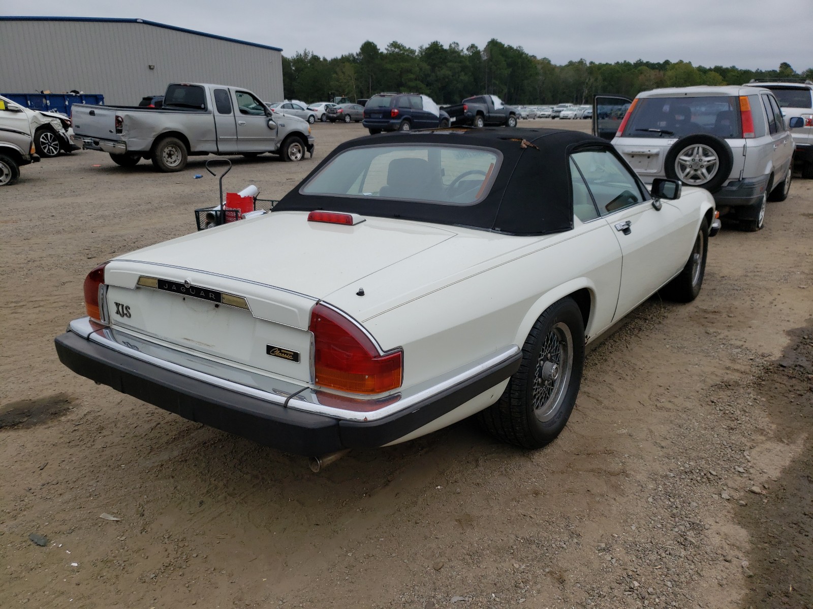 Photo 4 from auction – 1991 JAGUAR XJ-S with VIN SAJTW4847MC177063