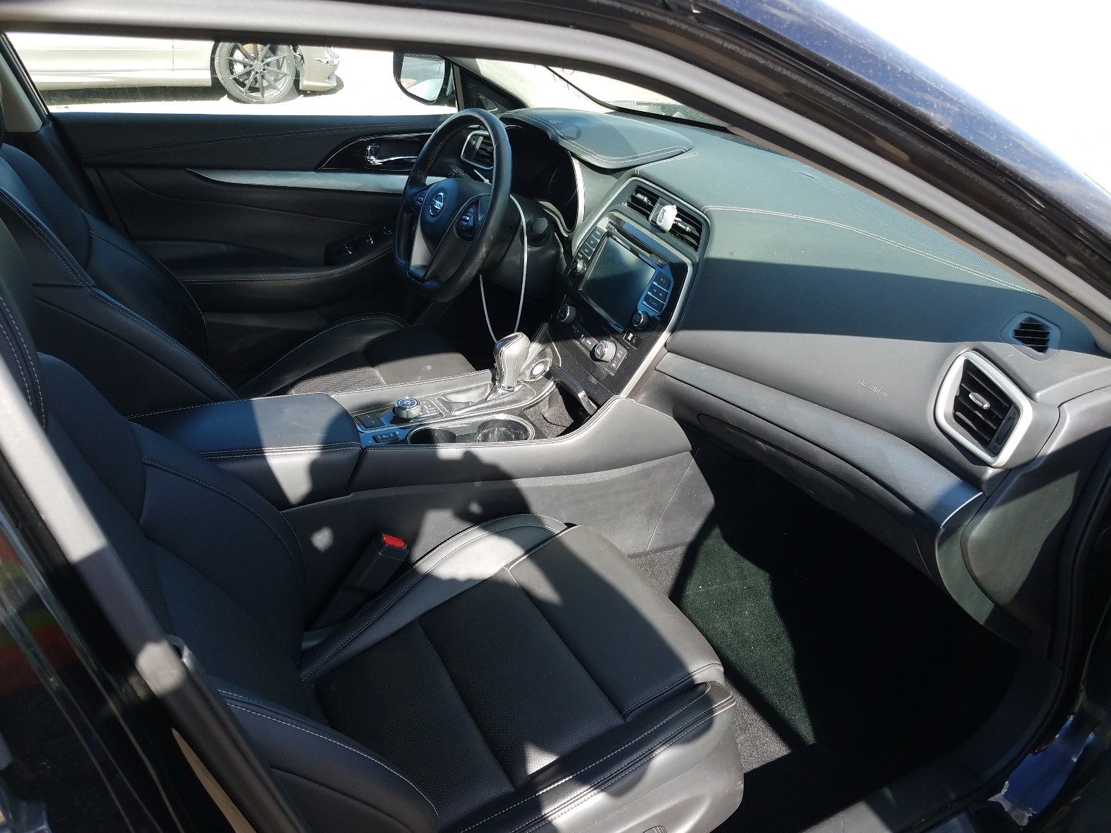Zdjęcie 5 z aukcji – 2016 NISSAN MAXIMA 3.5 z VIN 1N4AA6AP2GC431633