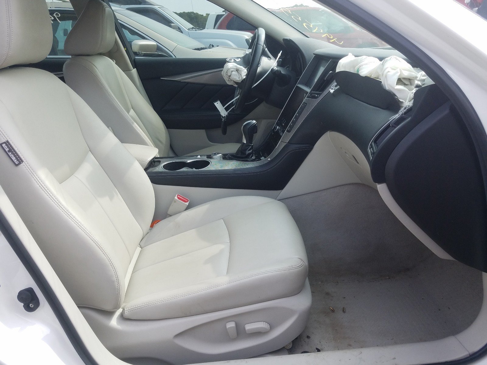 Photo 5 from auction – 2015 INFINITI Q50 BASE with VIN JN1BV7AR0FM400399