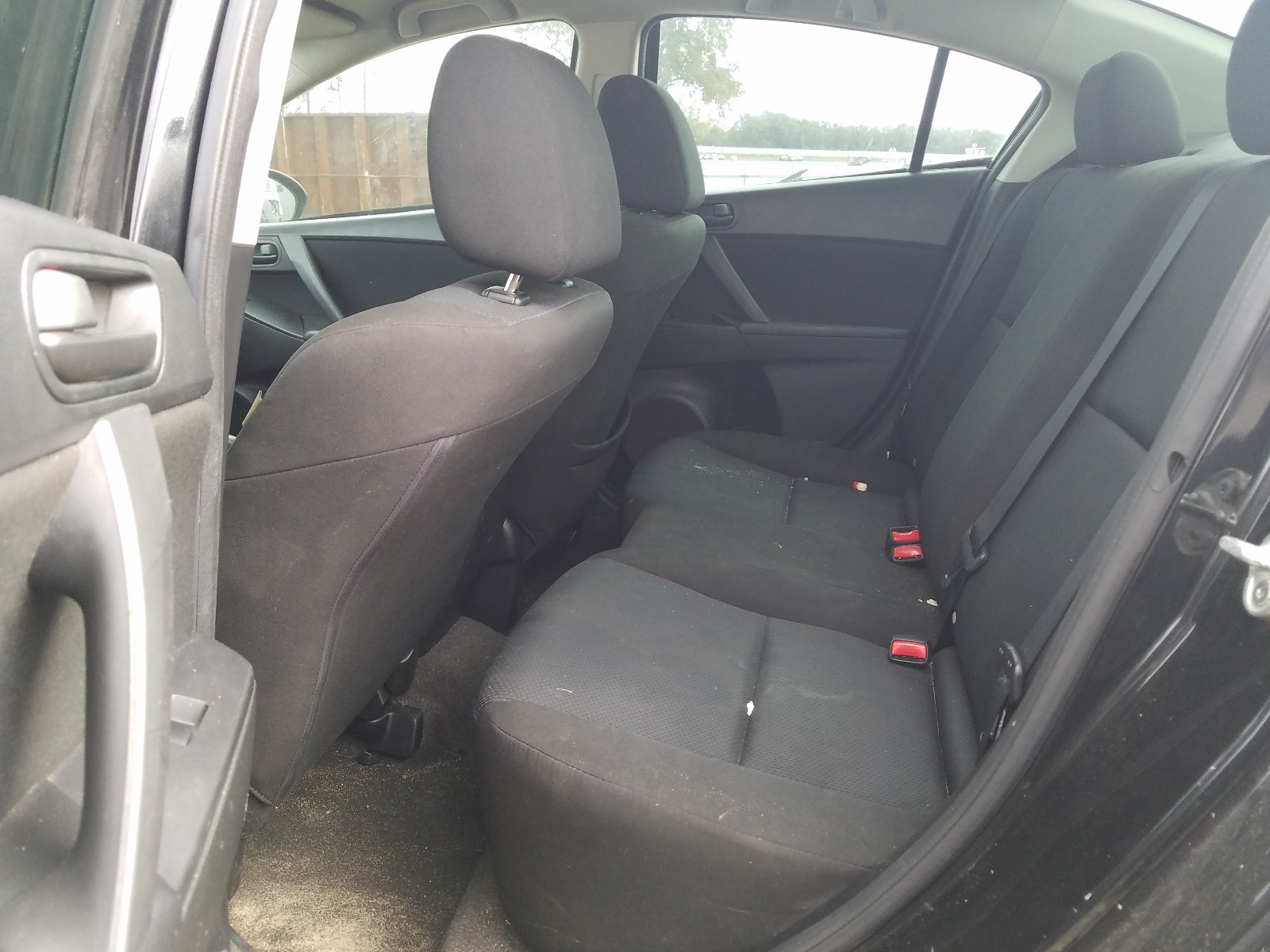صورة رقم 6 من المزاد - 2011 MAZDA 3 I مع VIN JM1BL1UF2B1391587