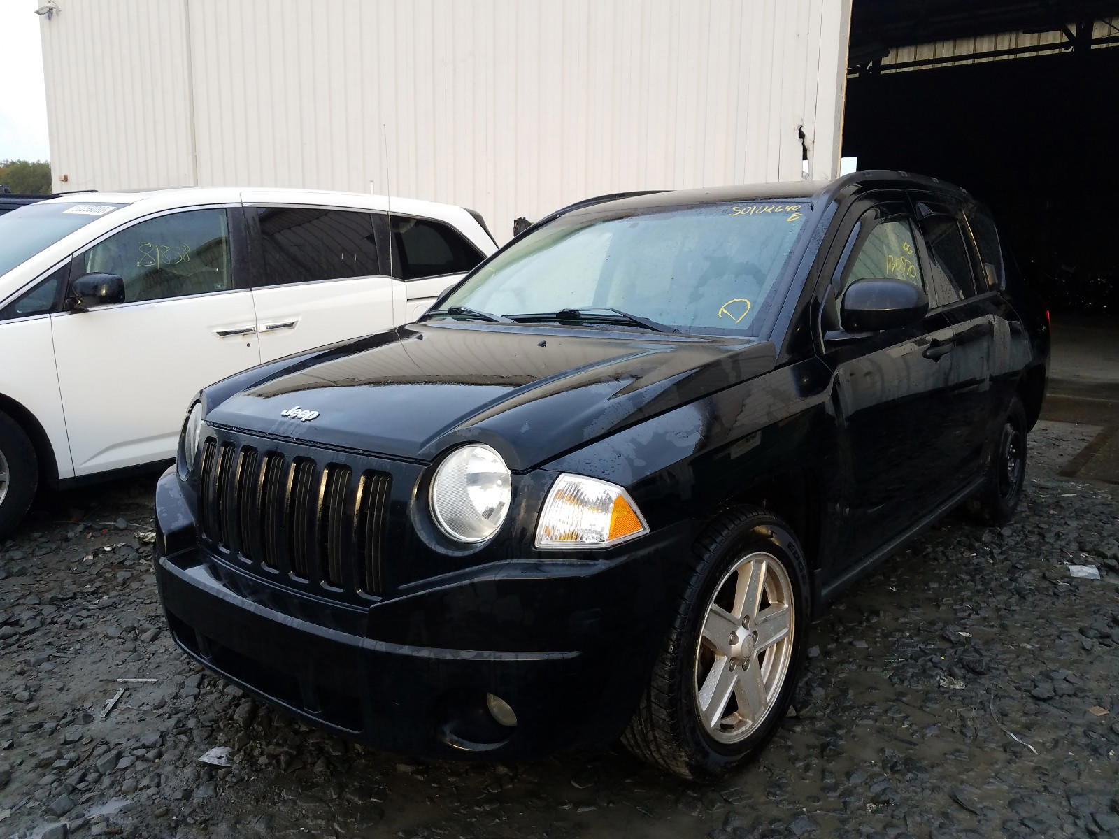 Photo 2 from auction – 2007 JEEP COMPASS with VIN 1J8FF47W97D597669