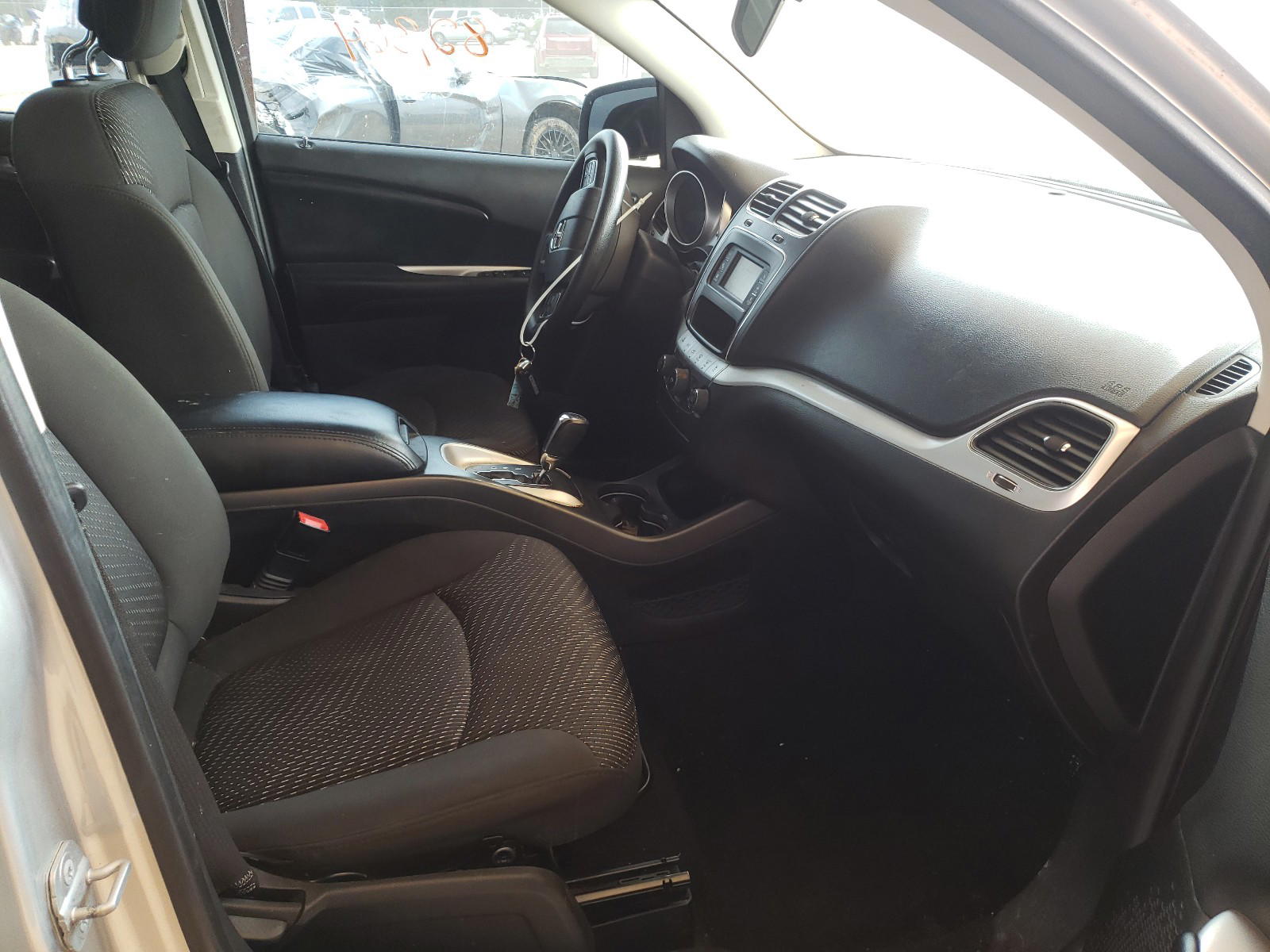 Photo 5 from auction – 2014 DODGE JOURNEY SE with VIN 3C4PDCAB9ET262985