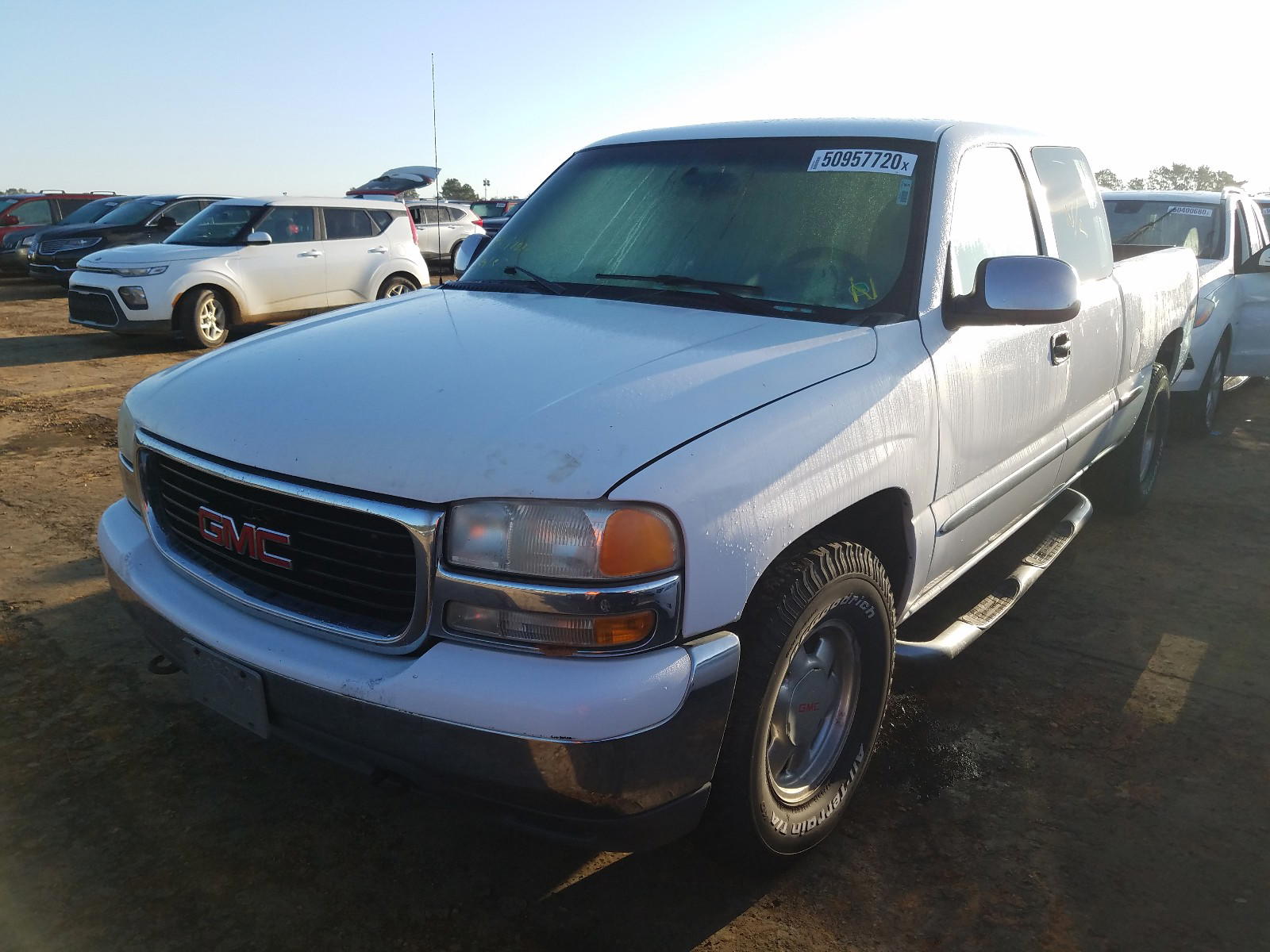 Photo 2 from auction – 2000 GMC NEW SIERRA with VIN 2GTEK19T2Y1356498