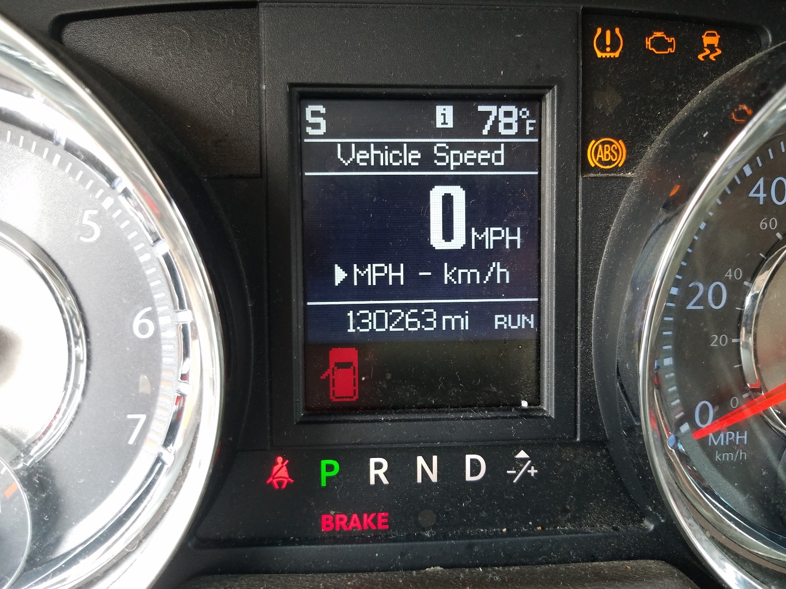Photo 8 from auction – 2013 CHRYSLER TOWN & COU with VIN 2C4RC1BGXDR620641