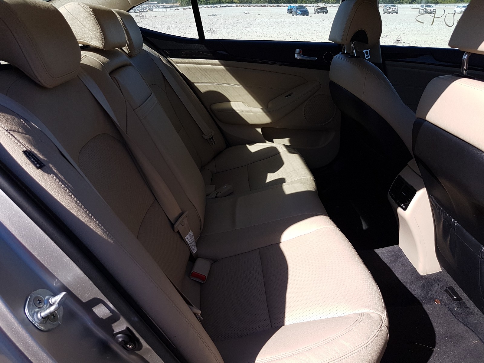 Photo 6 from auction – 2015 KIA CADENZA PR with VIN KNALN4D73F5188163