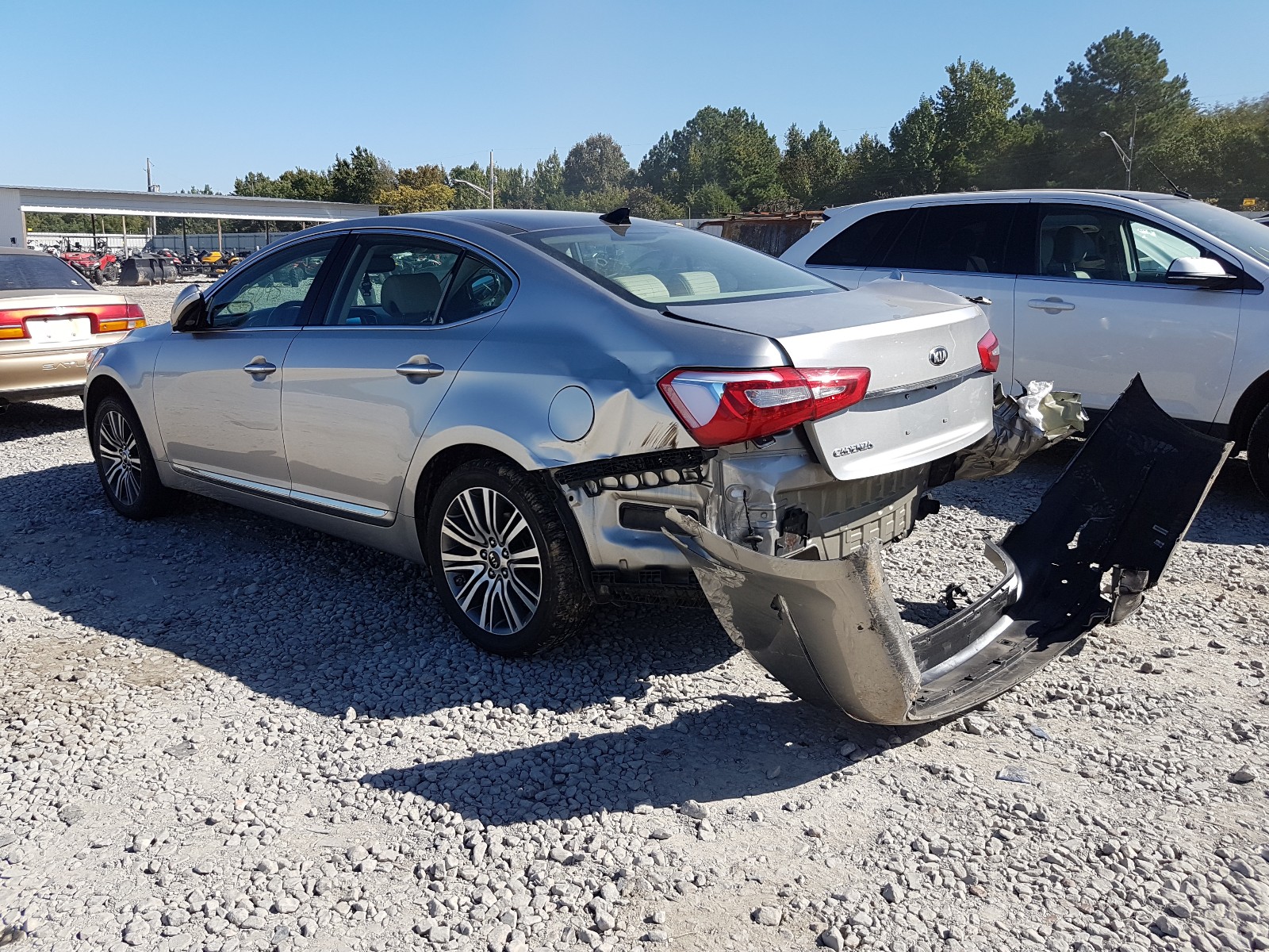 Photo 3 from auction – 2015 KIA CADENZA PR with VIN KNALN4D73F5188163