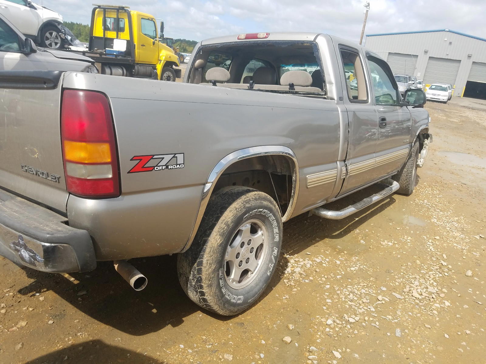 Photo 4 from auction – 2002 CHEVROLET SILVERADO with VIN 1GCEK19T32E113028