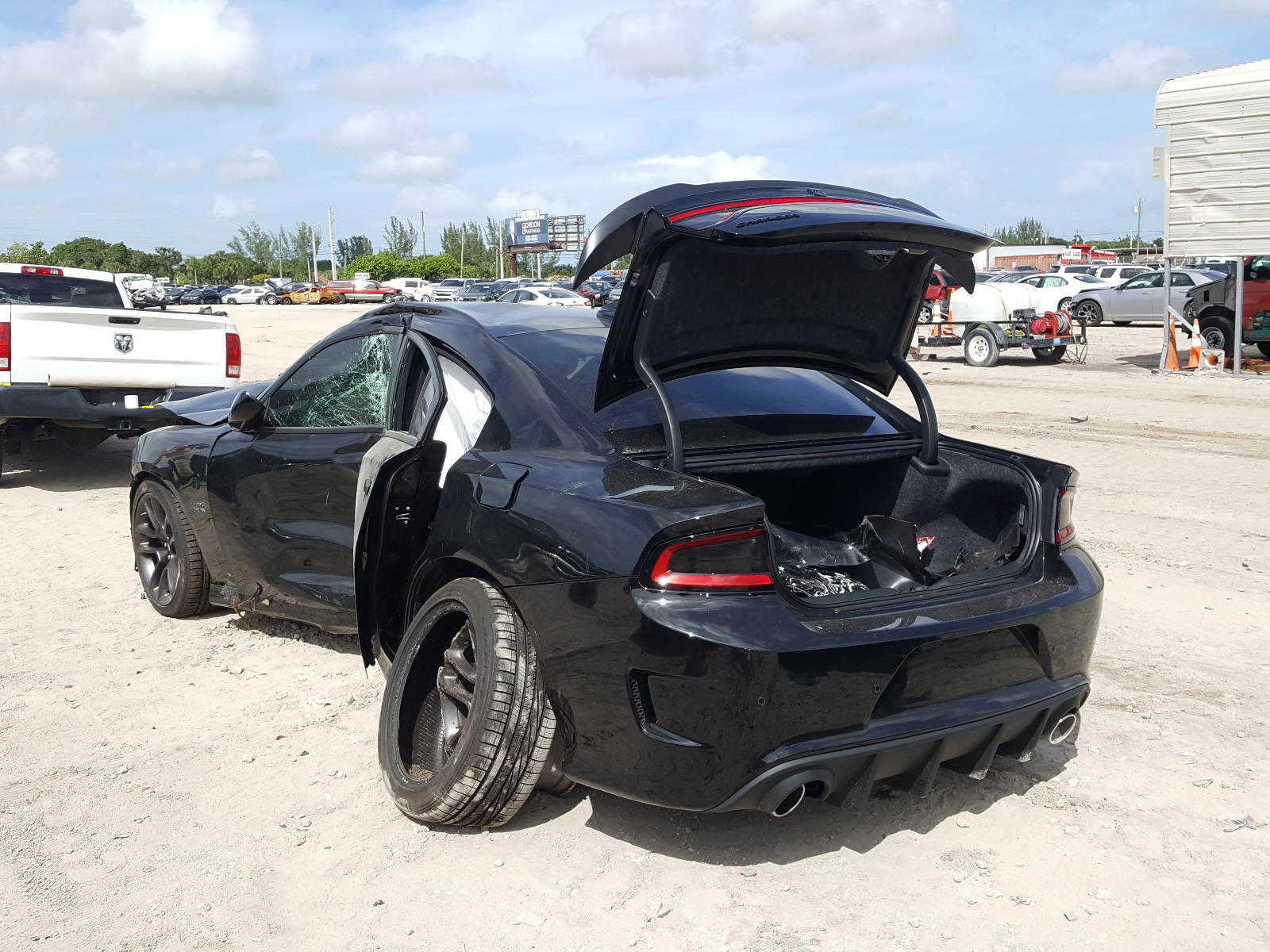 Photo 3 from auction – 2020 DODGE CHARGER SC with VIN 2C3CDXGJ2LH174875