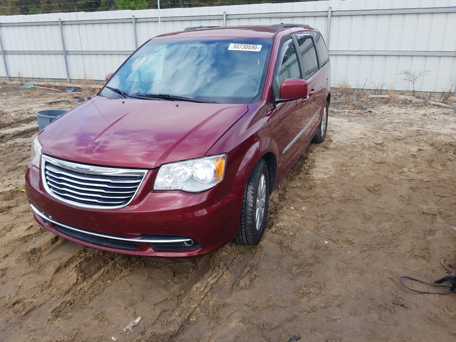Photo 2 from auction – 2013 CHRYSLER TOWN & COU with VIN 2C4RC1BGXDR620641