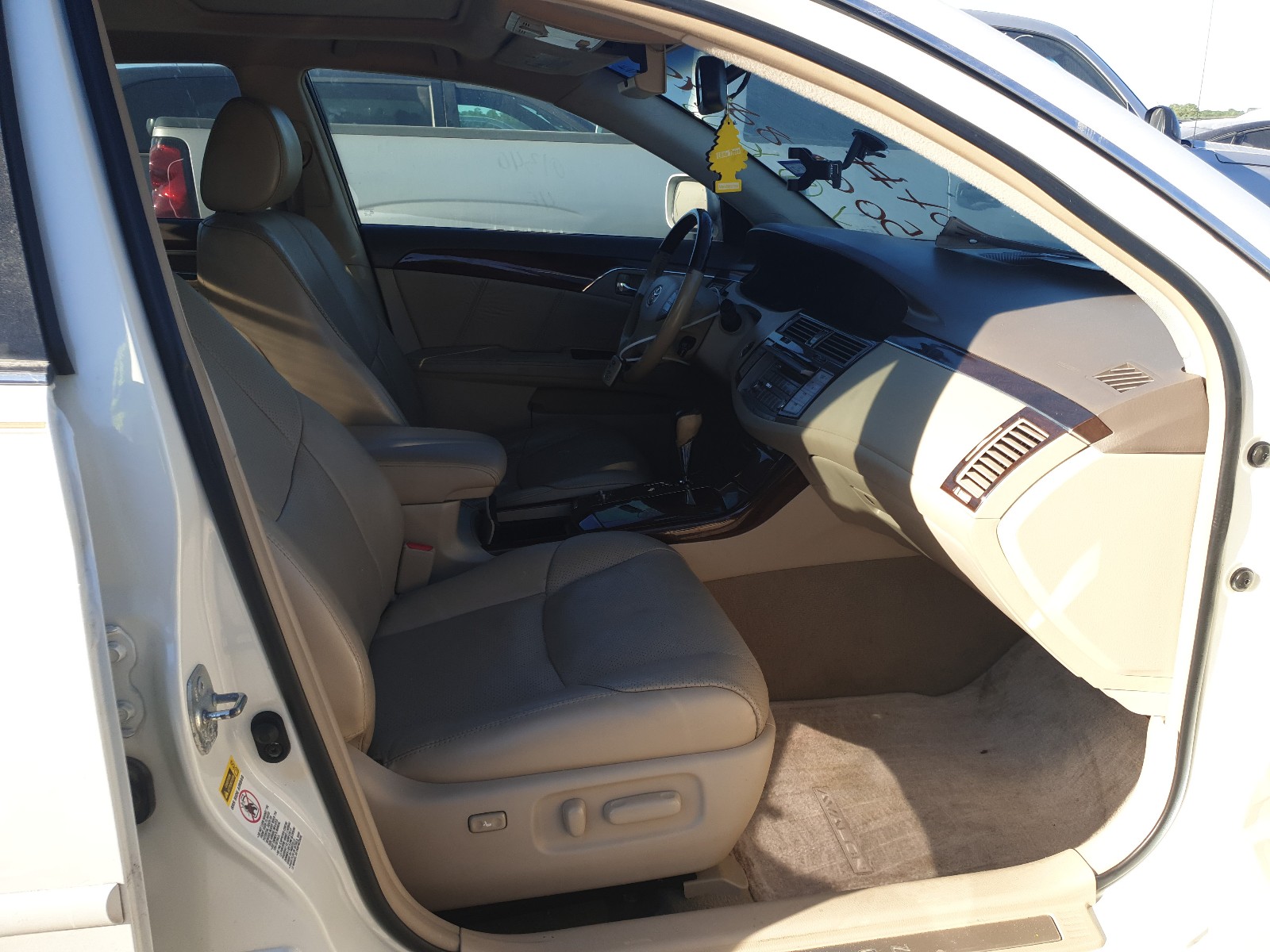 Photo 5 from auction – 2008 TOYOTA AVALON XL with VIN 4T1BK36B68U304432