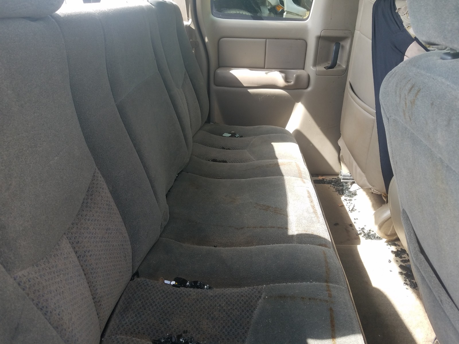 Фото 6 с аукциона – 2002 CHEVROLET SILVERADO с VIN 1GCEK19T32E113028