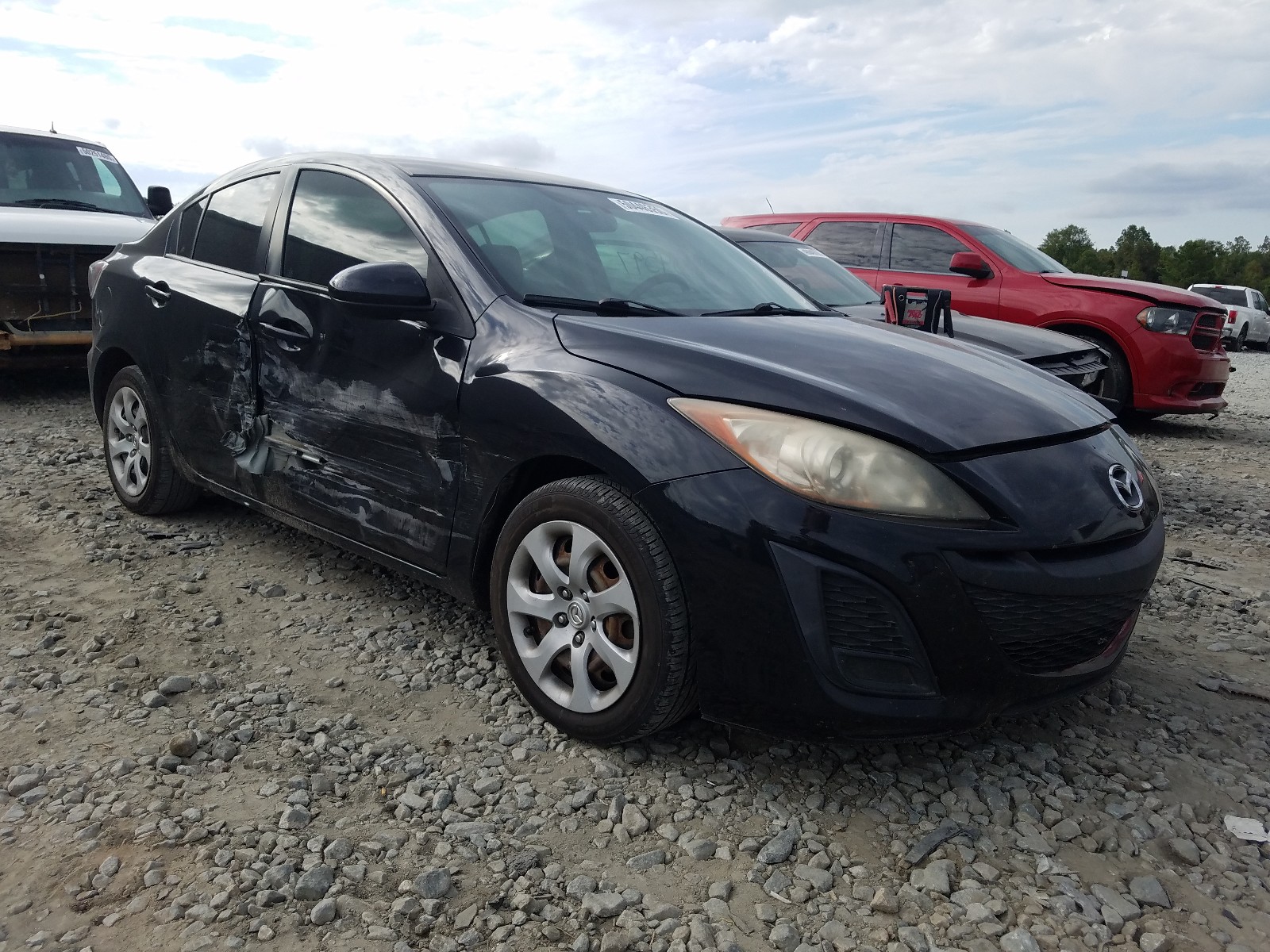MAZDA 3 I 2011 مع رقم تعريف المركبة JM1BL1UF2B1391587 - صورة من المزاد