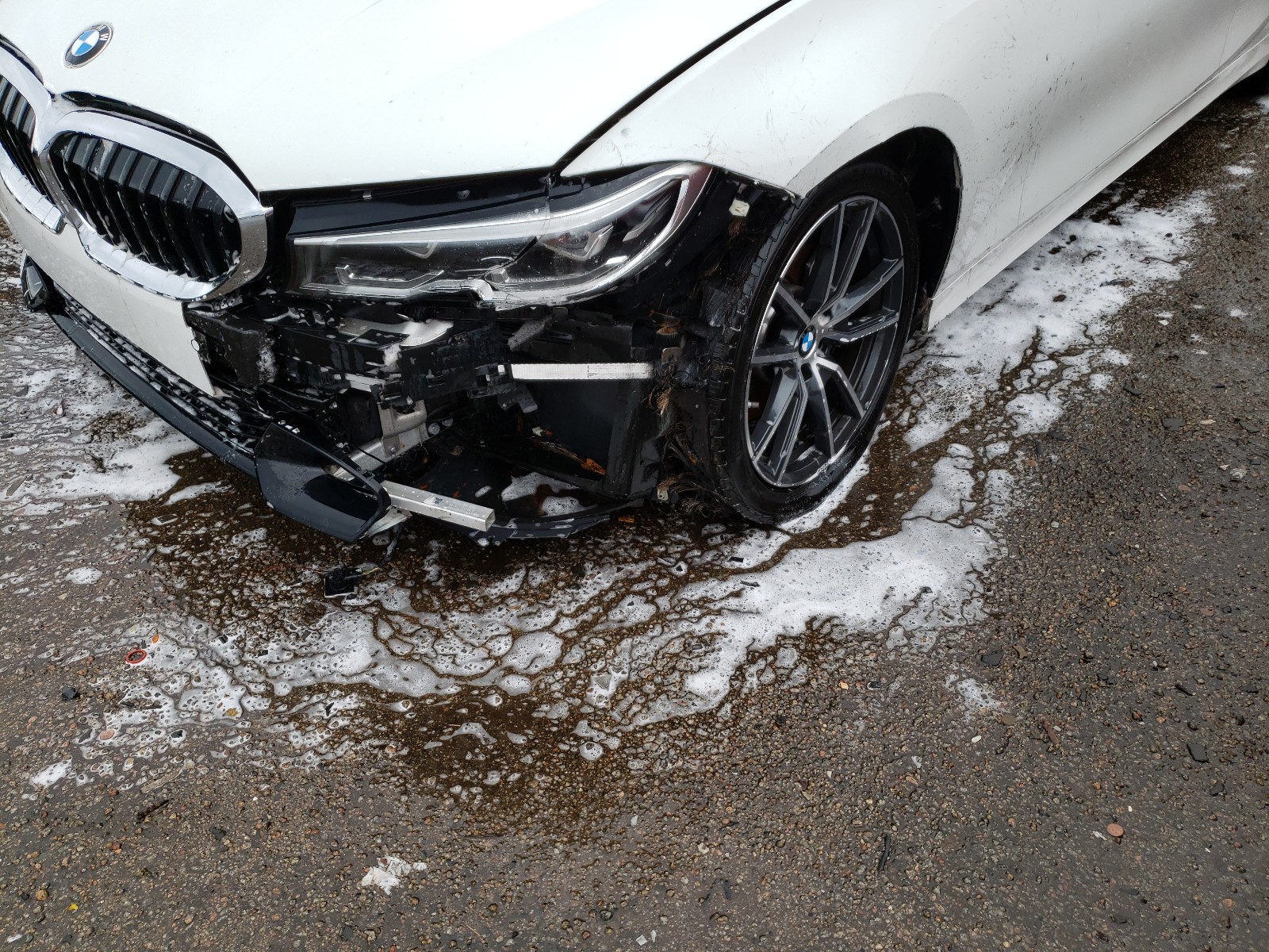 Photo 9 from auction – 2019 BMW 330I with VIN WBA5R1C59KAJ98287