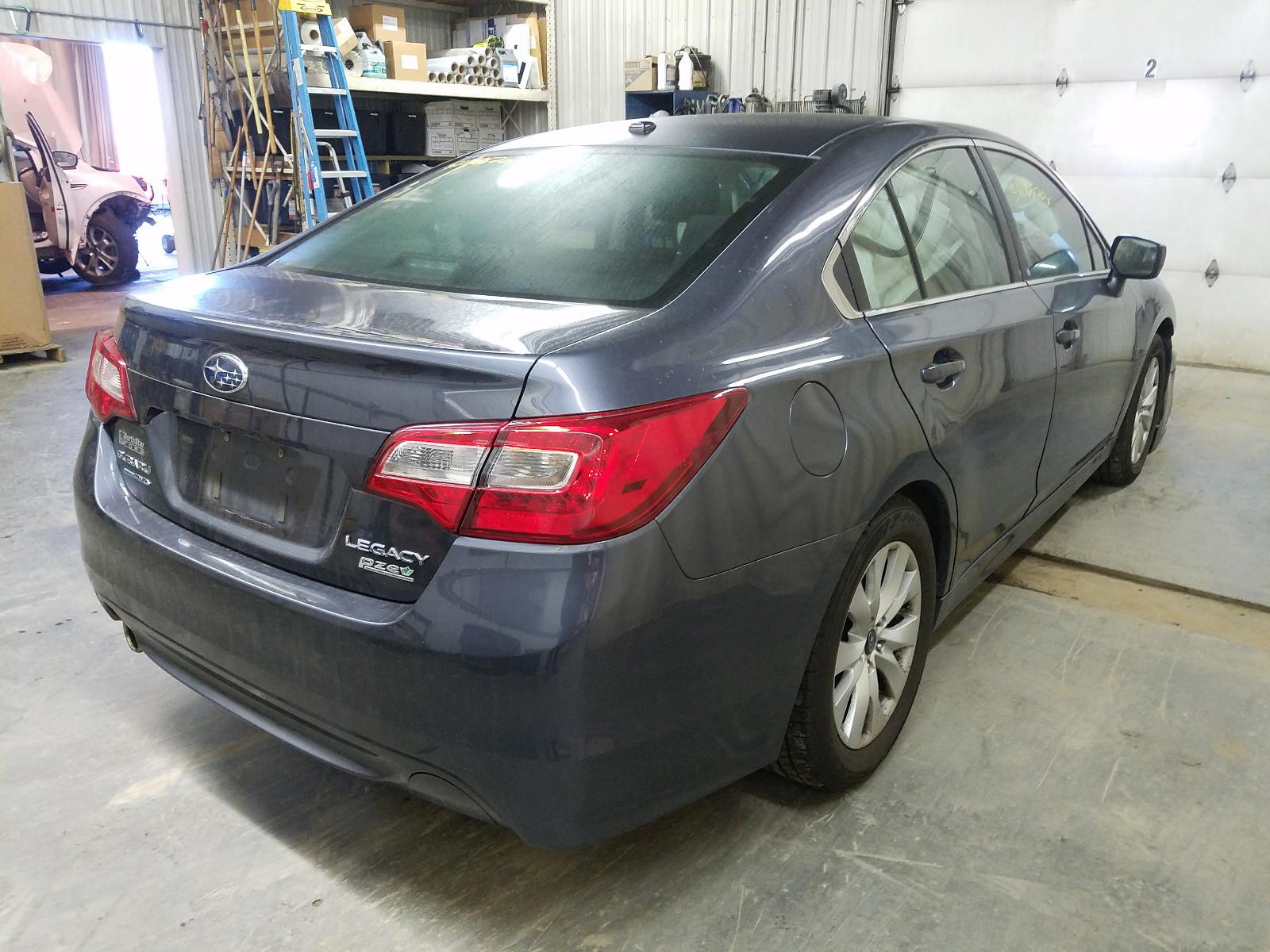 Photo 4 from auction – 2015 SUBARU LEGACY 2.5 with VIN 4S3BNAC69F3004216
