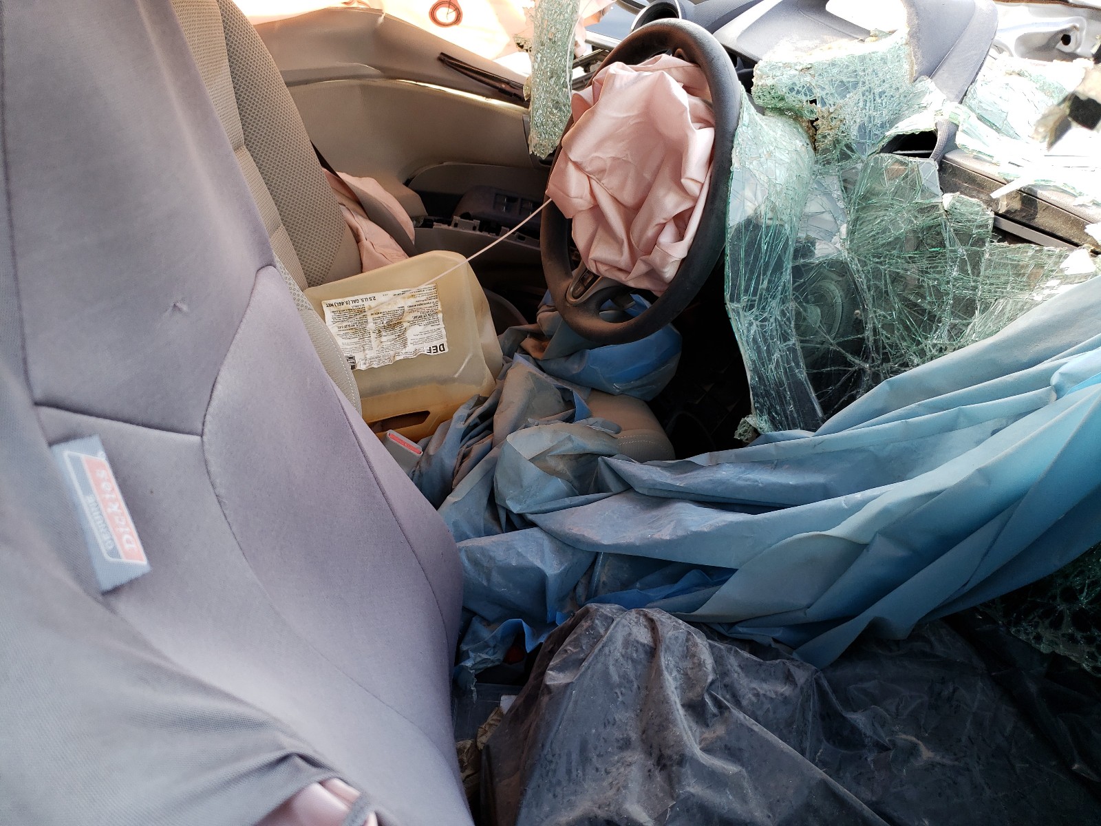 Photo 5 from auction – 2010 HONDA INSIGHT EX with VIN JHMZE2H74AS036431
