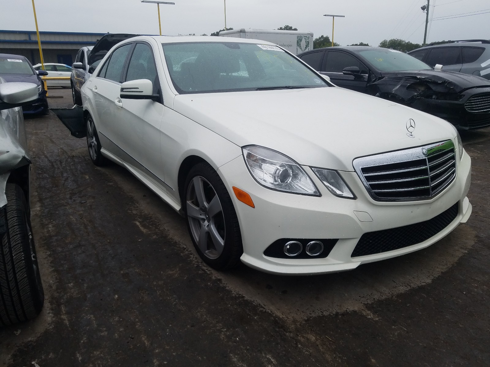 Photo 1 from auction – 2010 MERCEDES-BENZ E 350 4MAT with VIN WDDHF8HB7AA209596