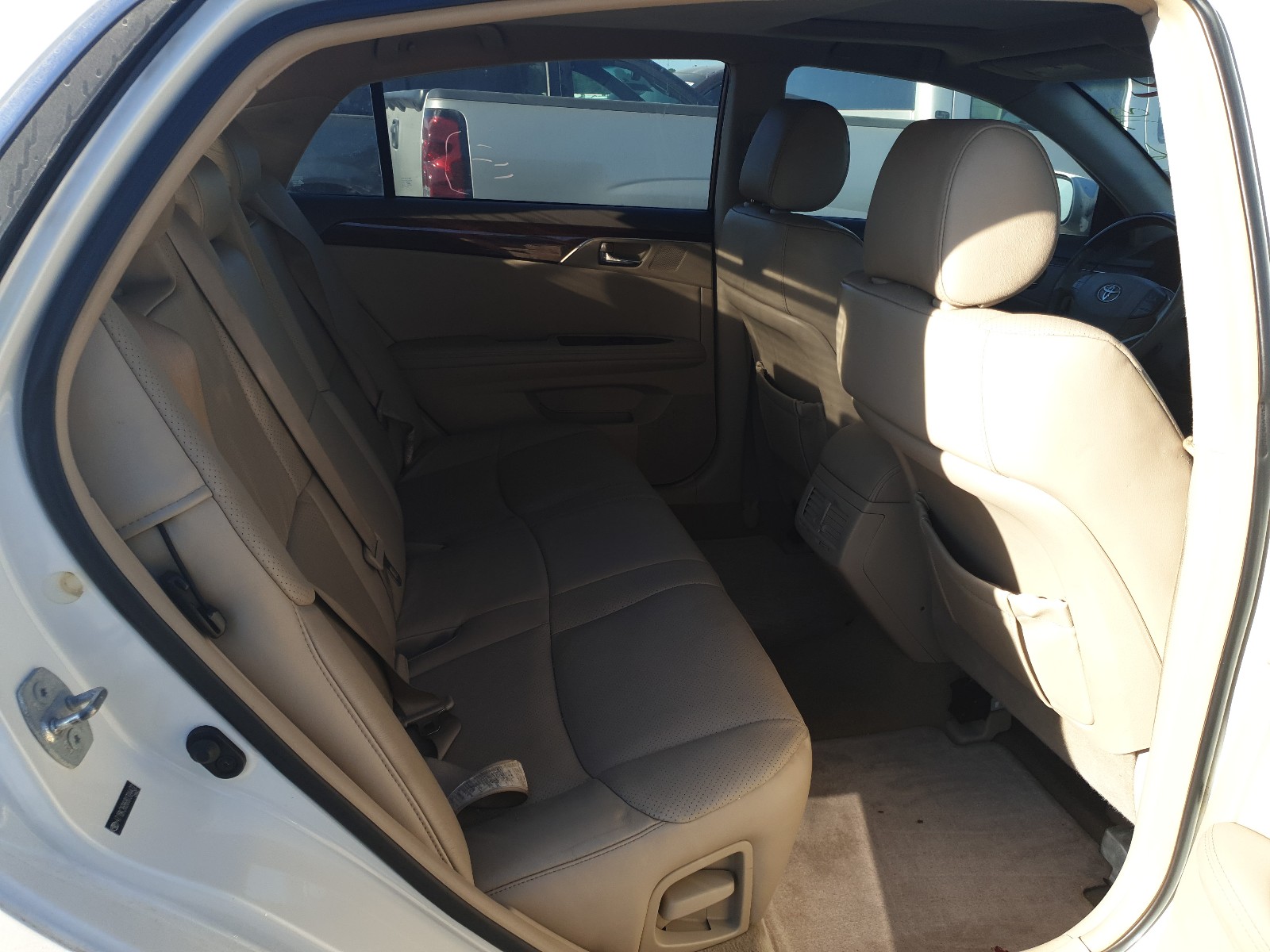 Photo 6 from auction – 2008 TOYOTA AVALON XL with VIN 4T1BK36B68U304432