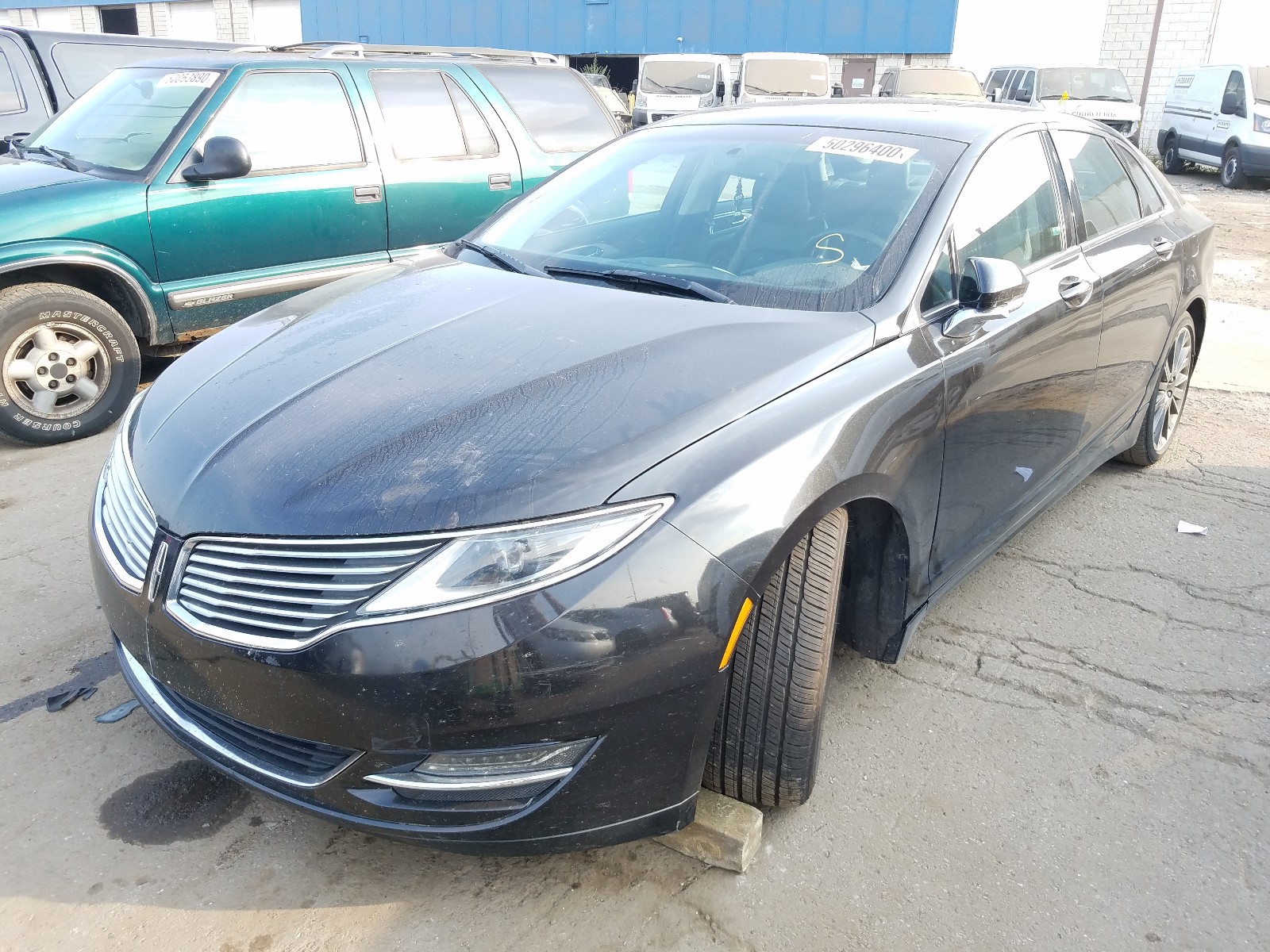 Photo 2 from auction – 2013 LINCOLN MKZ with VIN 3LN6L2GK9DR811804