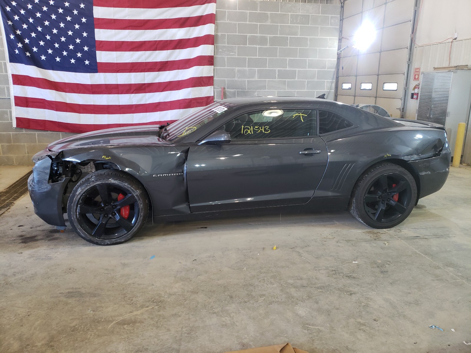 Photo 9 from auction – 2011 CHEVROLET CAMARO LT with VIN 2G1FB1ED6B9128542