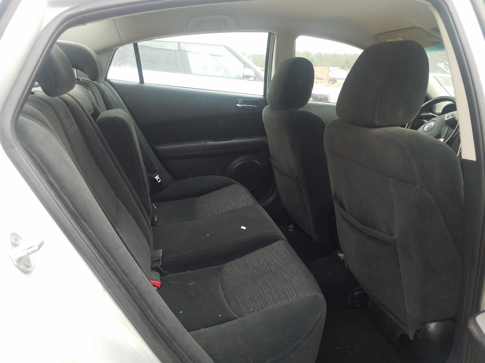 Photo 6 from auction – 2010 MAZDA 6 I with VIN 1YVHZ8CH0A5M38587