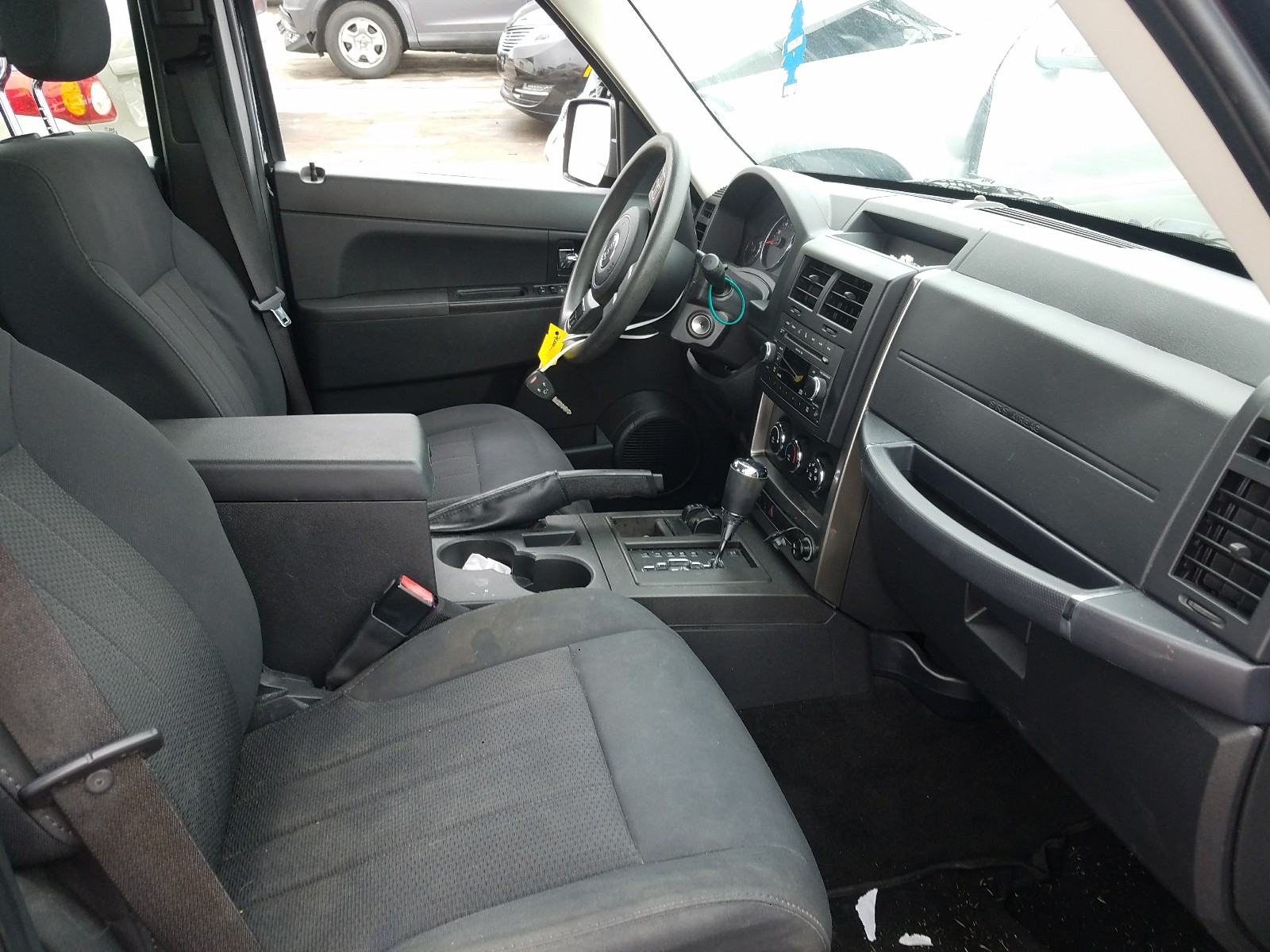 Photo 5 from auction – 2011 JEEP LIBERTY SP with VIN 1J4PN2GK9BW540475