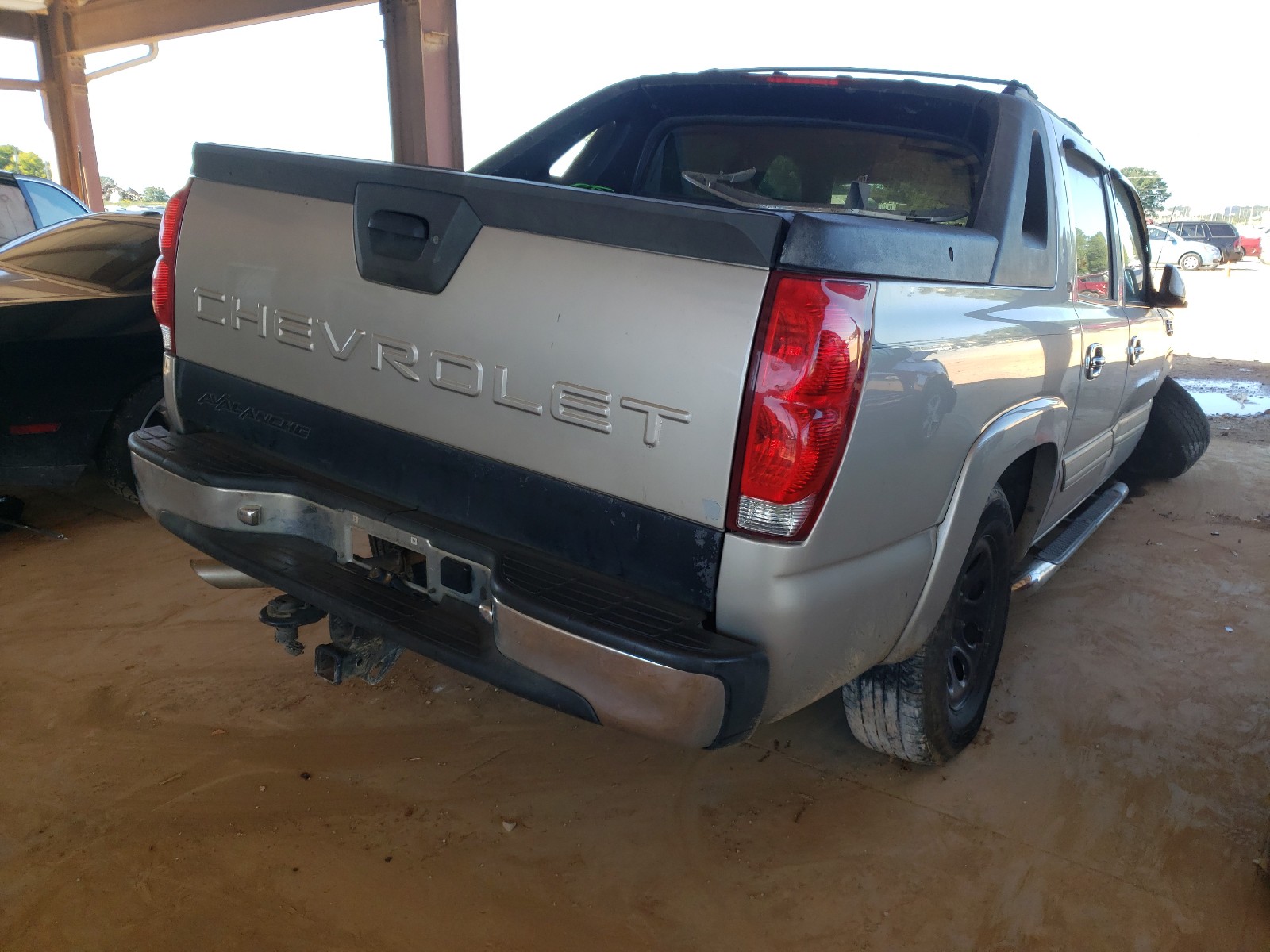 Photo 4 from auction – 2006 CHEVROLET AVALANCHE with VIN 3GNEC12Z76G128634