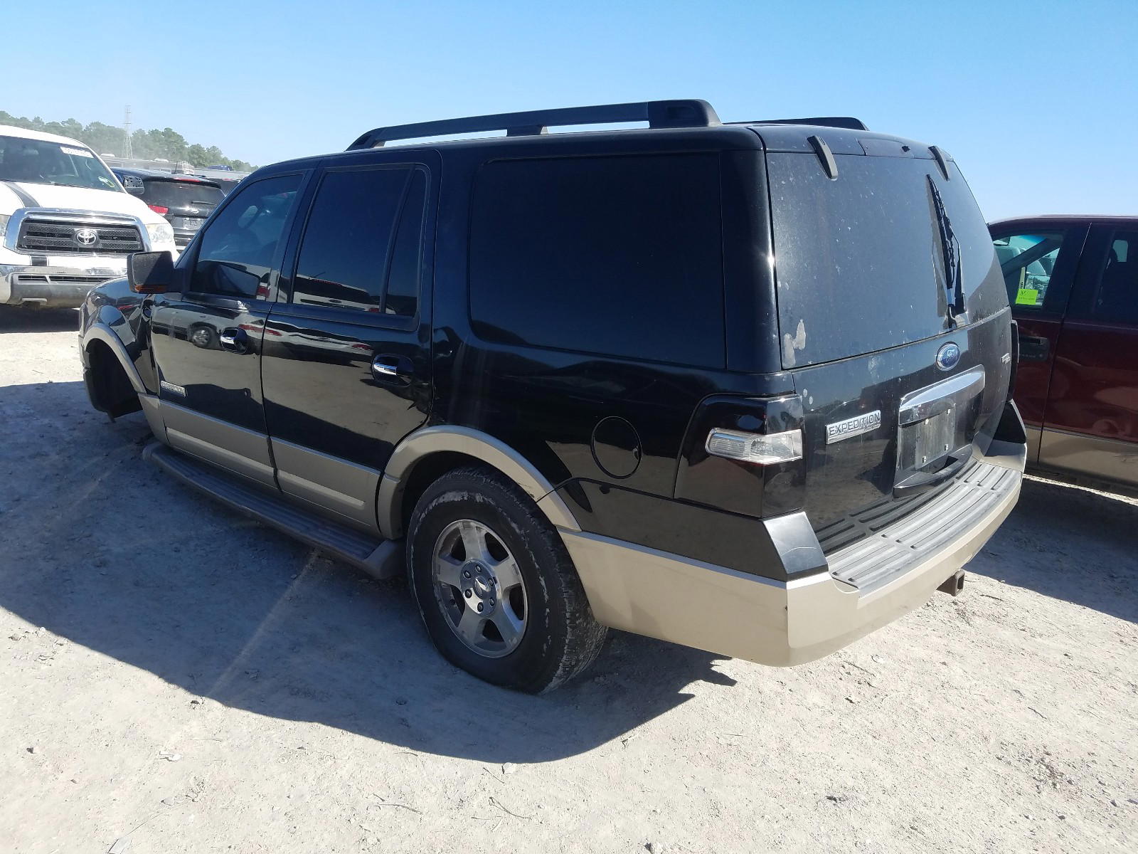 Photo 3 from auction – 2008 FORD EXPEDITION with VIN 1FMFU17568LA59162