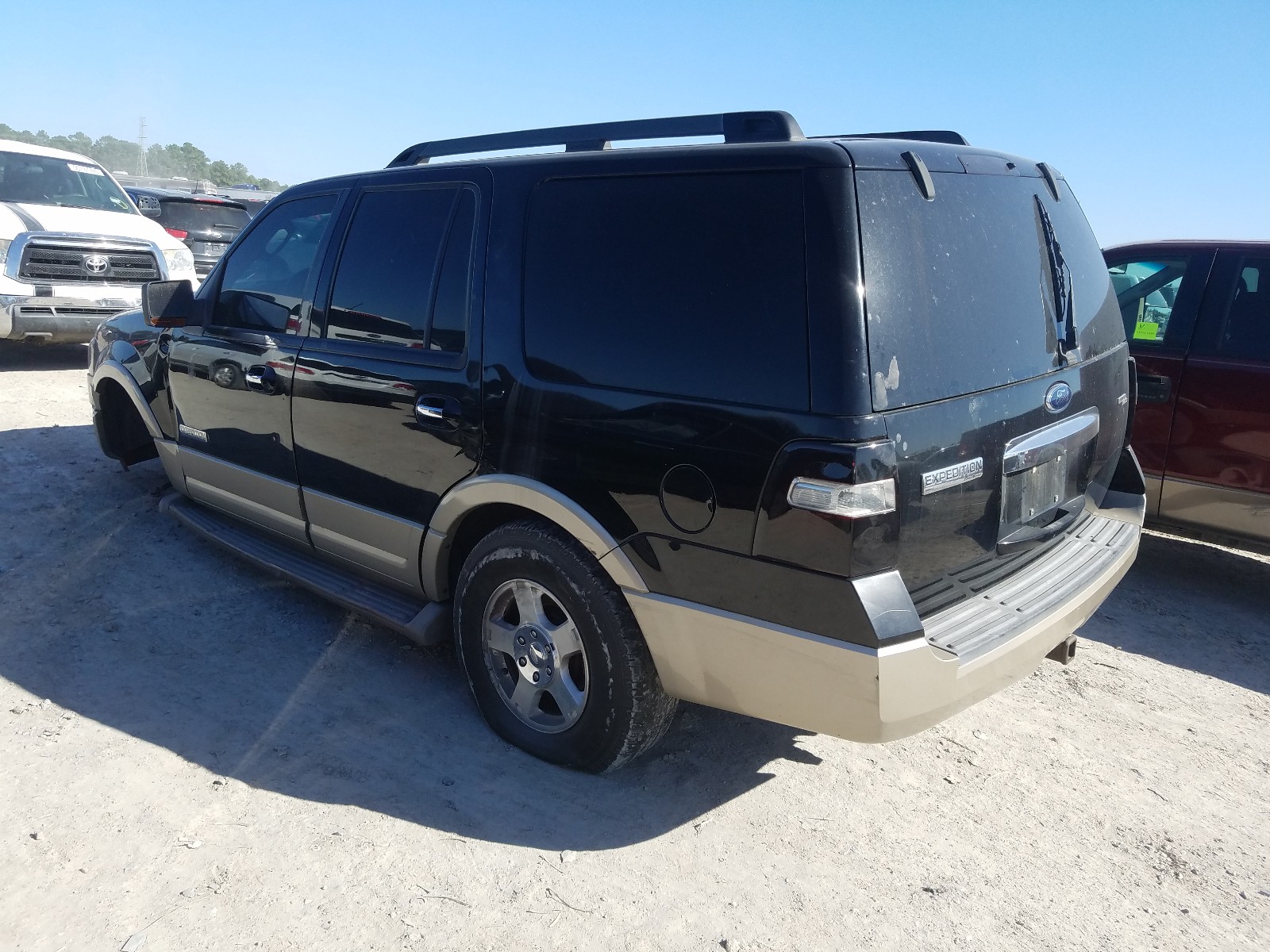 Zdjęcie 3 z aukcji – 2008 FORD EXPEDITION z VIN 1FMFU17568LA59162