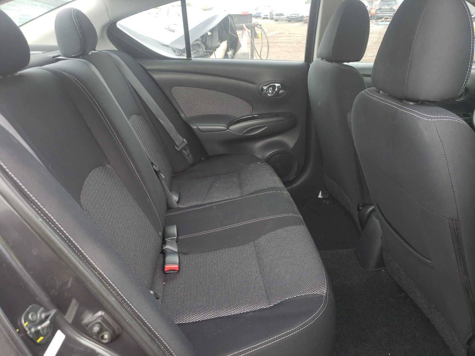 Photo 6 from auction – 2015 NISSAN VERSA S with VIN 3N1CN7AP3FL803273