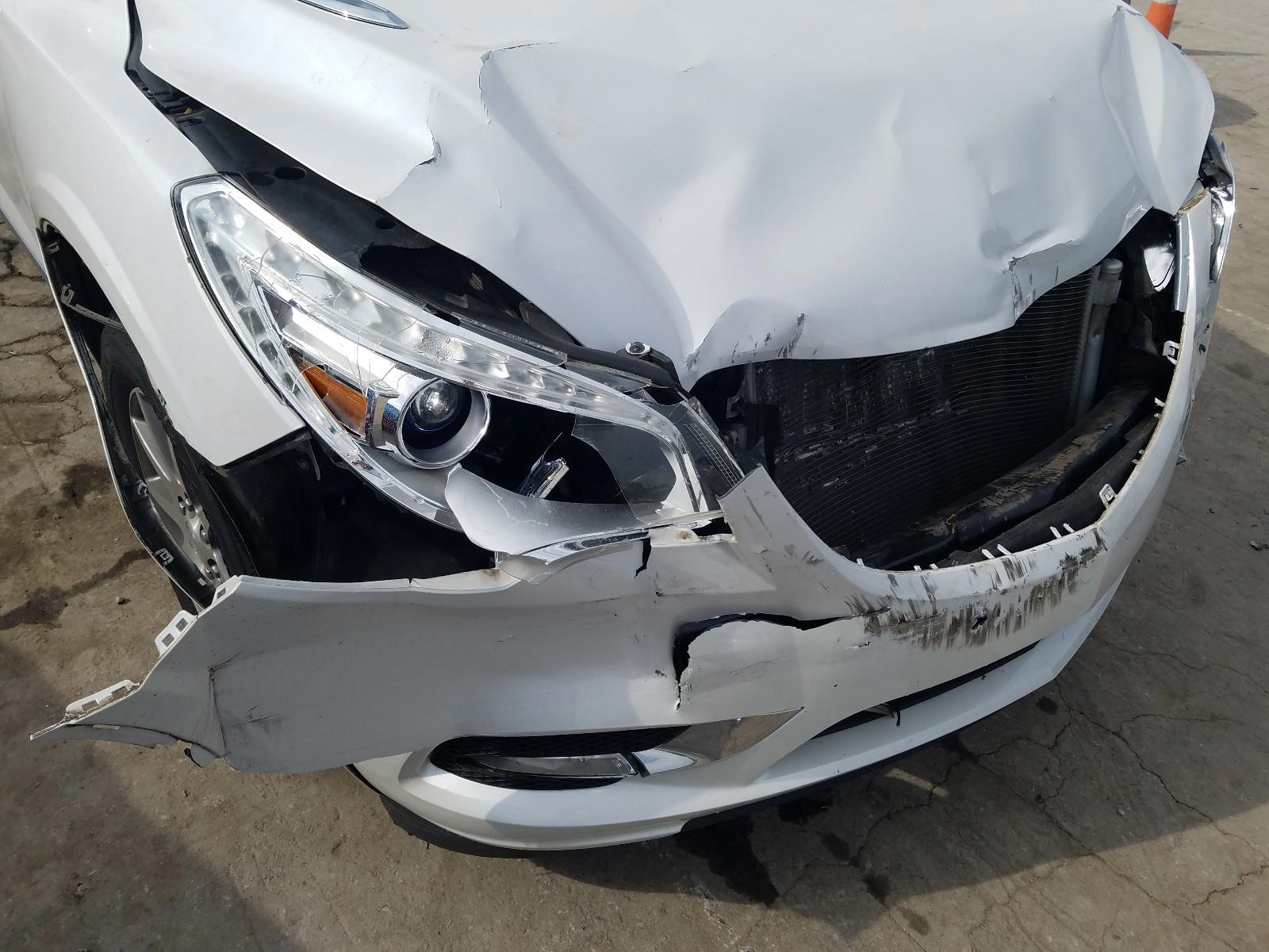 Photo 9 from auction – 2016 BUICK ENCLAVE with VIN 5GAKRAKD1GJ342695