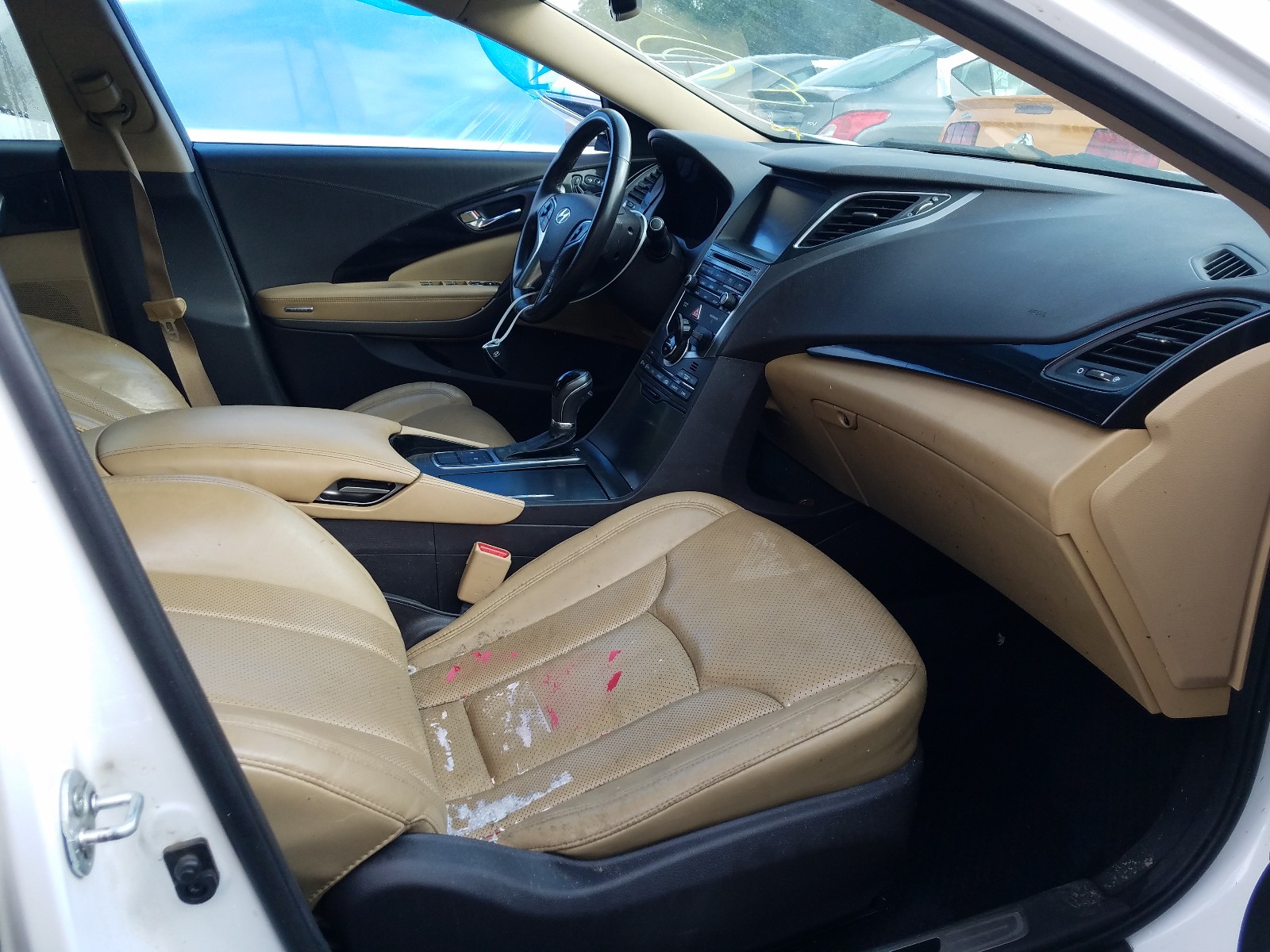 Photo 5 from auction – 2015 HYUNDAI AZERA with VIN KMHFG4JGXFA442369