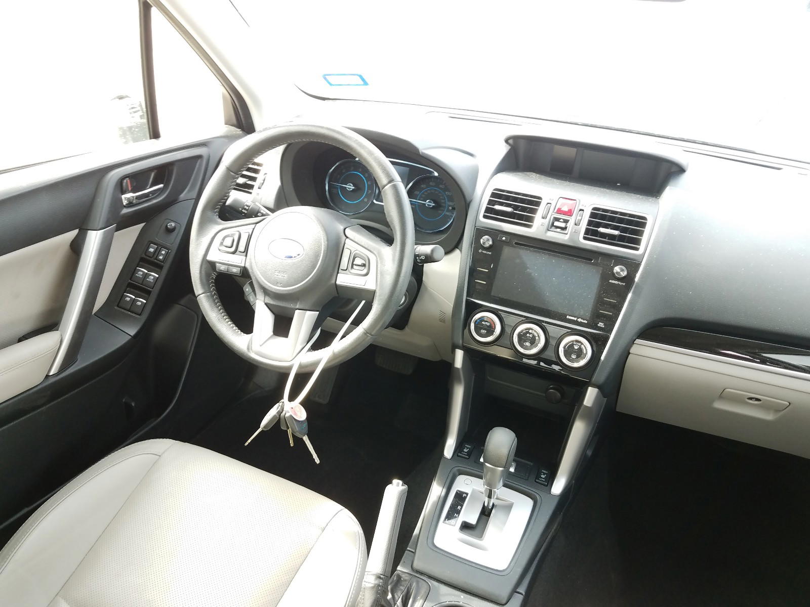 Photo 9 from auction – 2018 SUBARU FORESTER 2 with VIN JF2SJAJC3JH615859