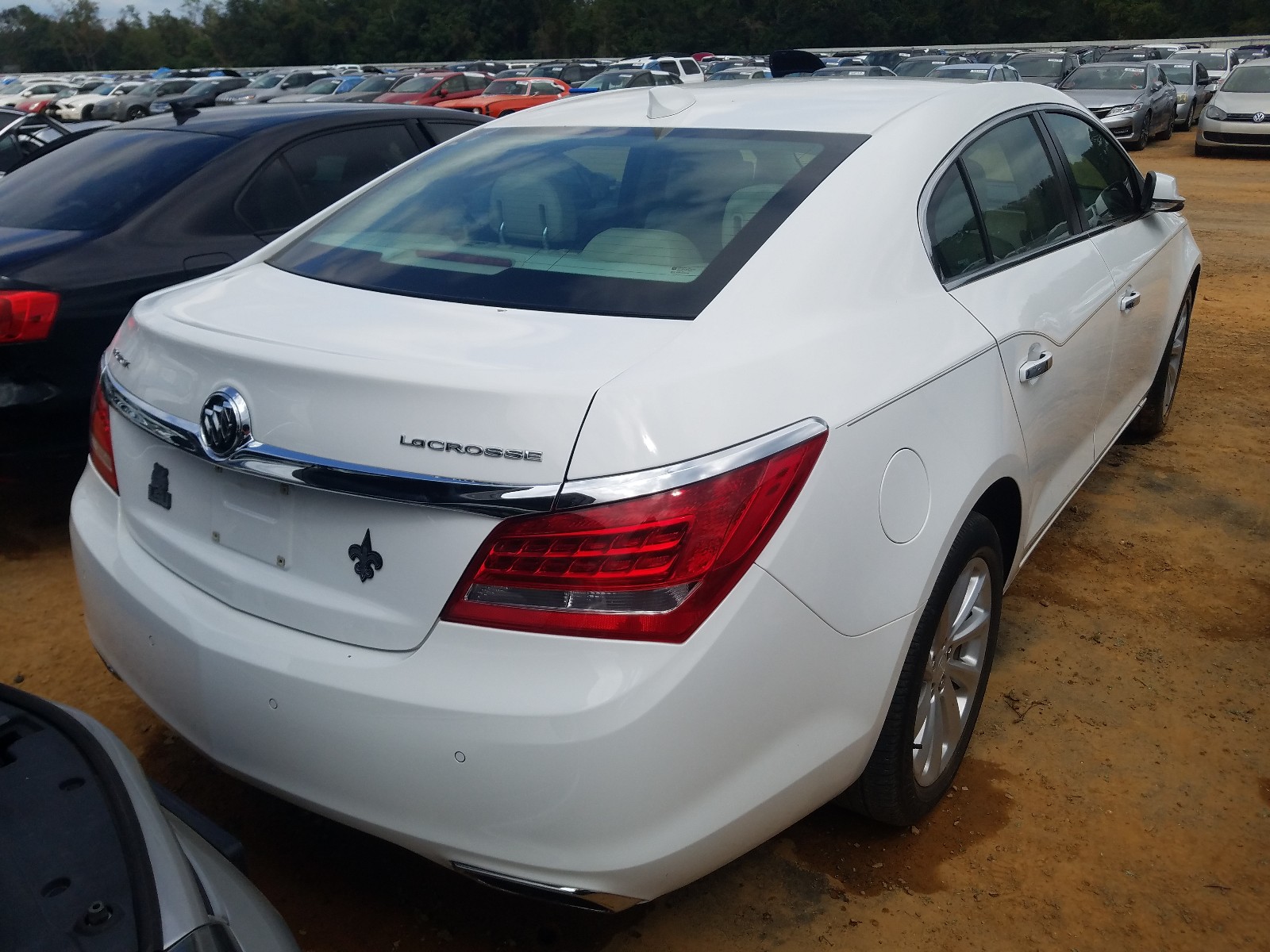 Photo 4 from auction – 2016 BUICK LACROSSE with VIN 1G4GB5G34GF172380