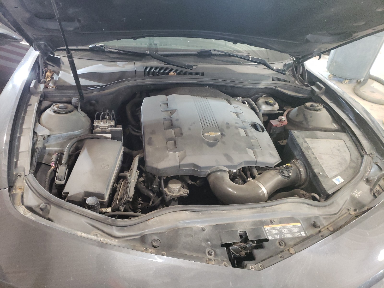 Photo 7 from auction – 2011 CHEVROLET CAMARO LT with VIN 2G1FB1ED6B9128542