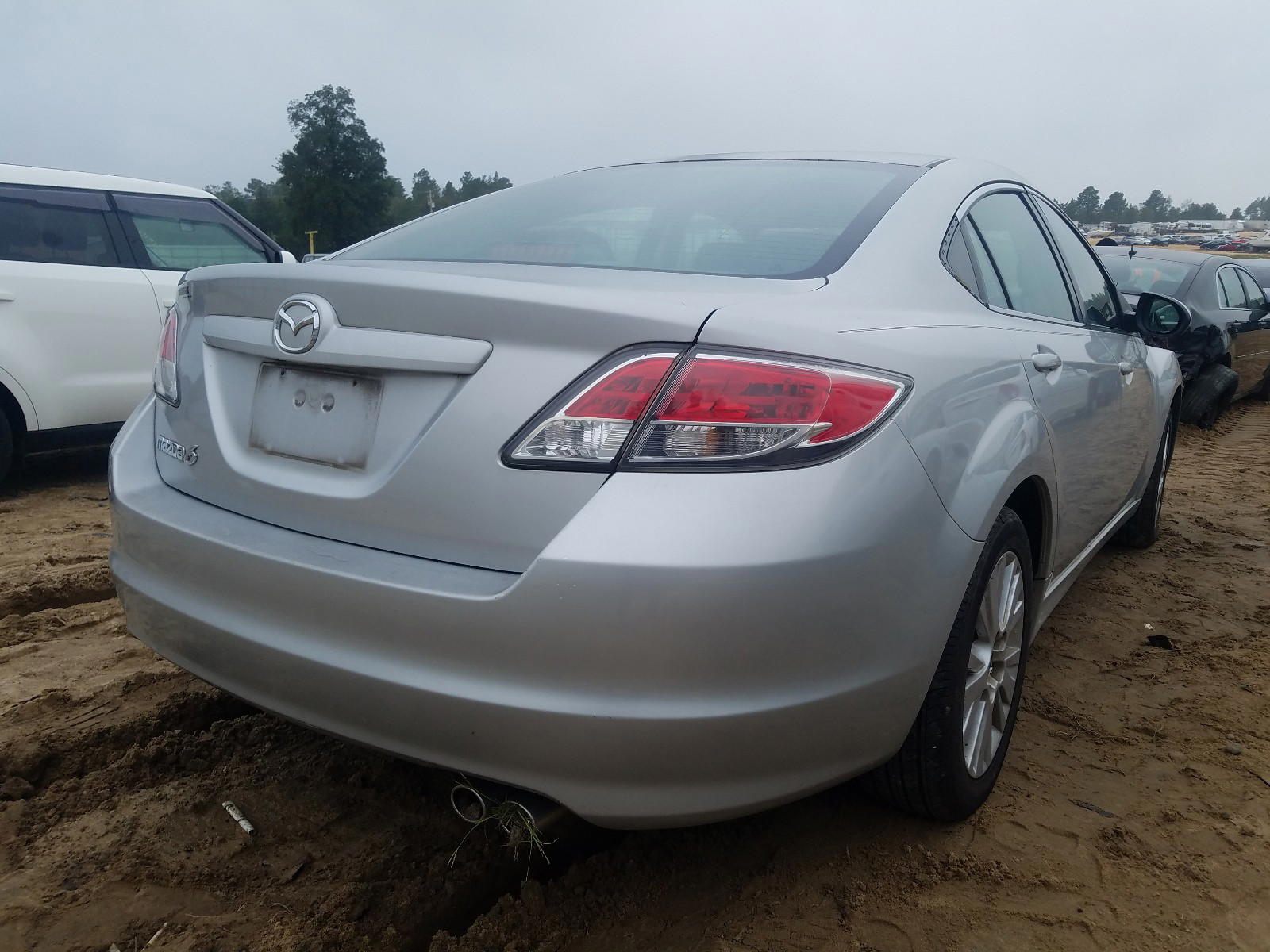 Photo 4 from auction – 2010 MAZDA 6 I with VIN 1YVHZ8CH0A5M38587