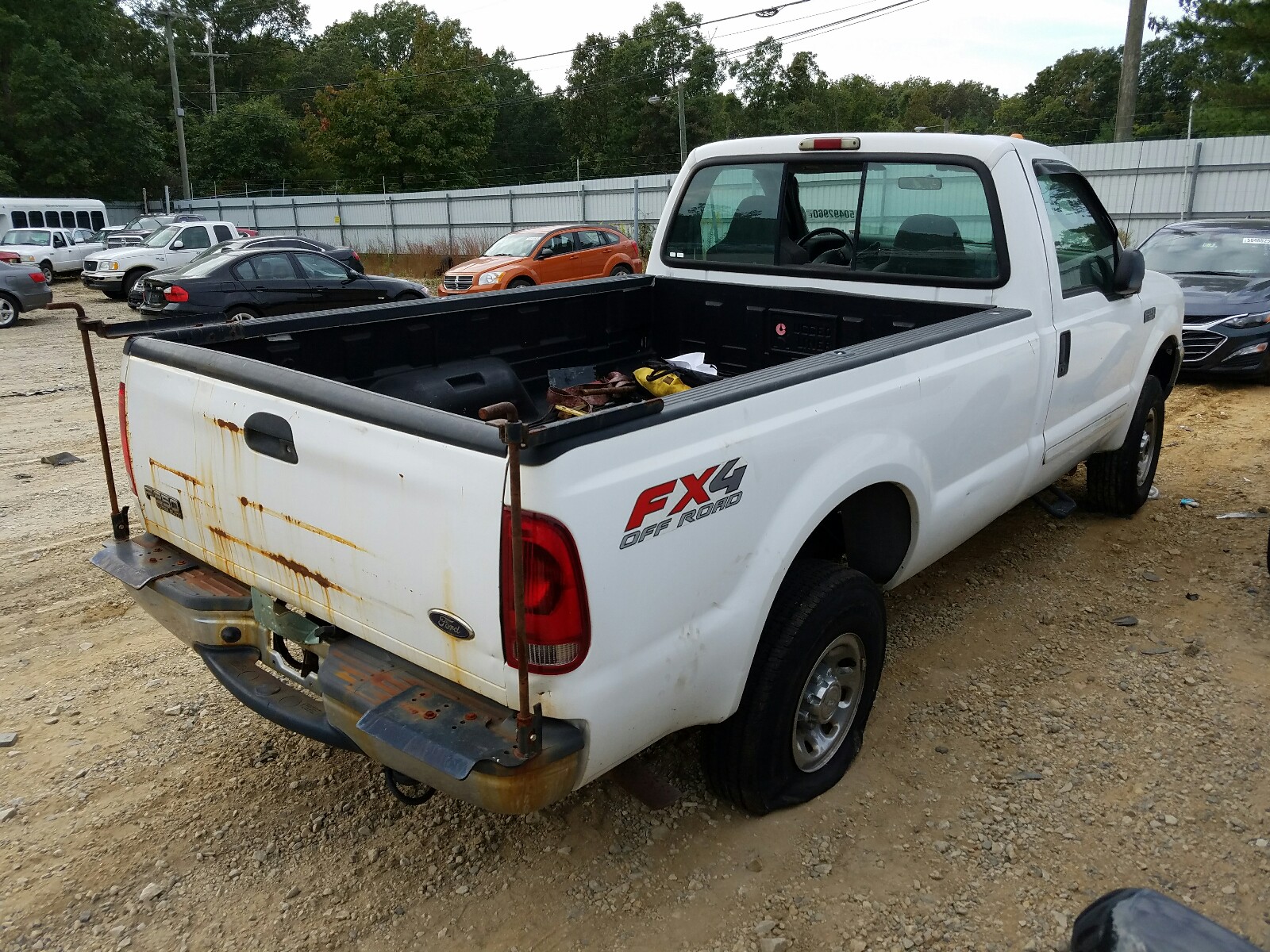 Photo 4 from auction – 2003 FORD F250 SUPER with VIN 1FTNF21L73EA36221
