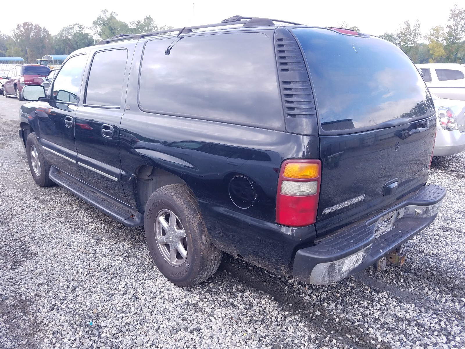 Photo 3 from auction – 2001 CHEVROLET SUBURBAN K with VIN 3GNFK16T61G170833