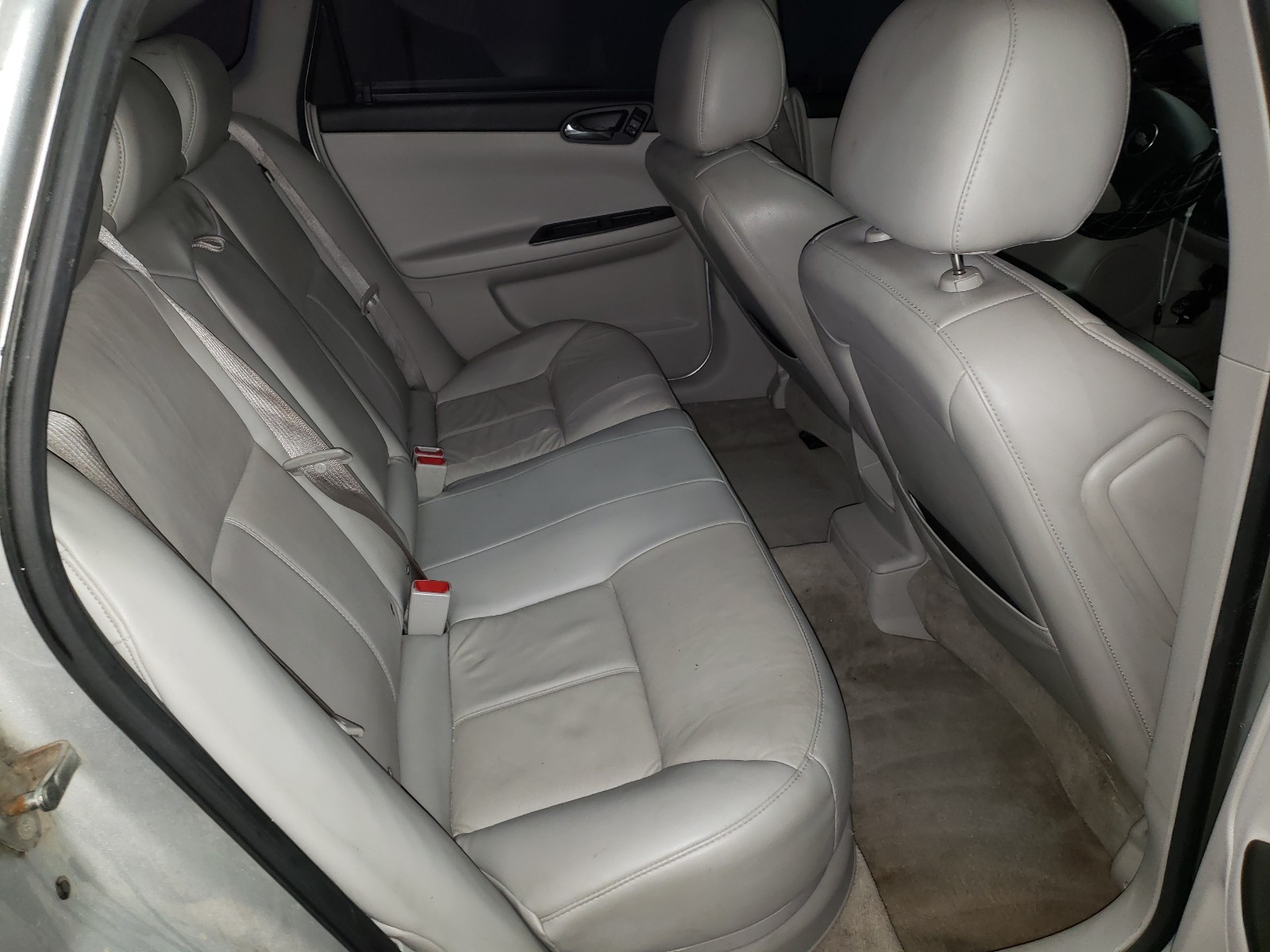 Photo 6 from auction – 2010 CHEVROLET IMPALA LTZ with VIN 2G1WC5EM0A1172439