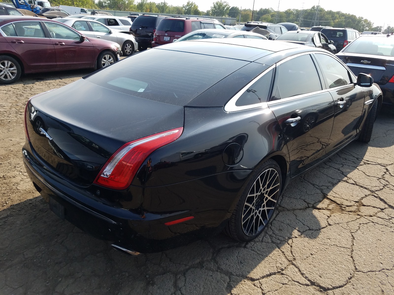 Photo 4 from auction – 2012 JAGUAR XJL with VIN SAJWA2GB8CLV29498