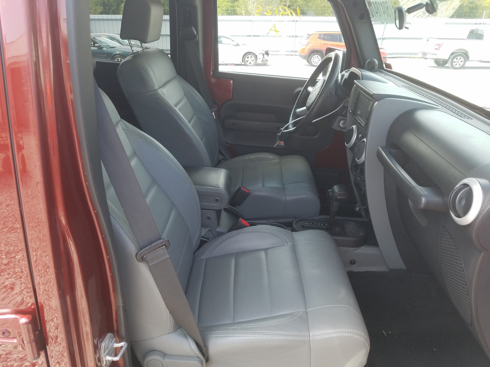 Photo 5 from auction – 2008 JEEP WRANGLER U with VIN 1J4GA59148L572892