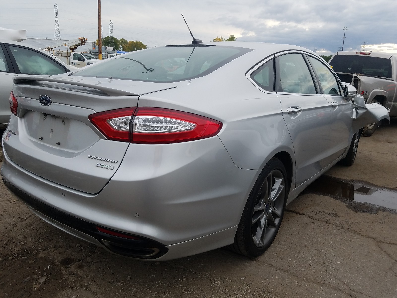 Photo 4 from auction – 2015 FORD FUSION TIT with VIN 3FA6P0K93FR263244